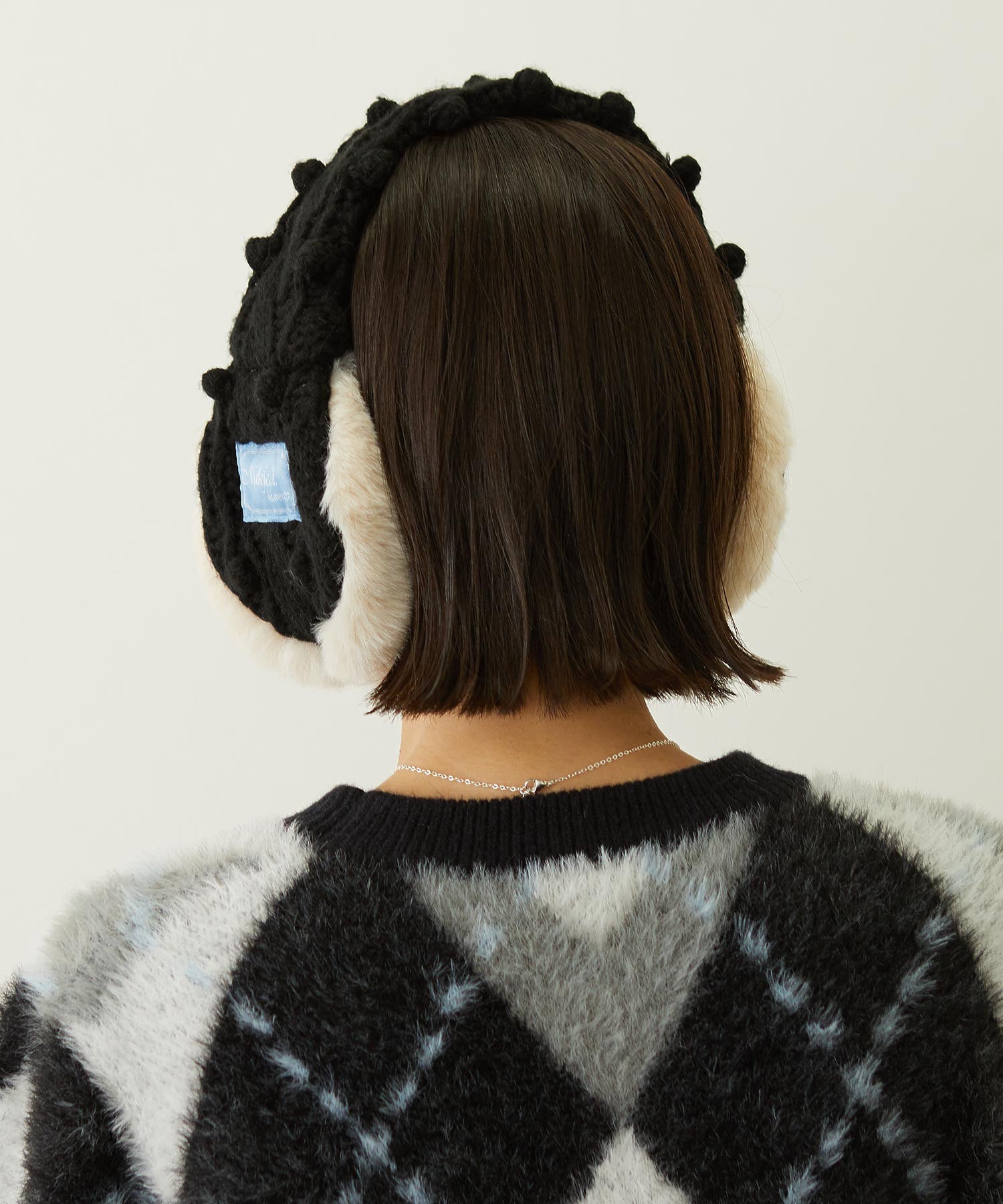 CABLE KNIT EARMUFFS