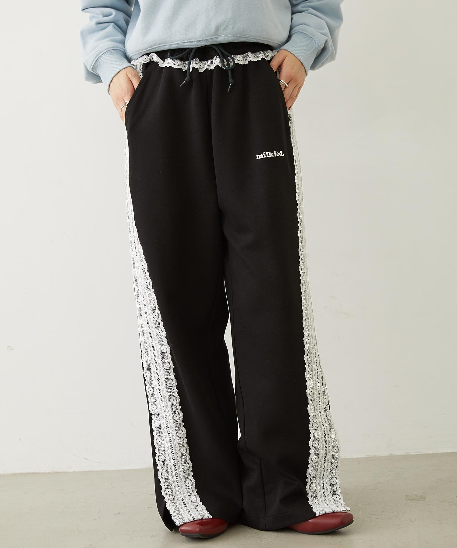 LACE LINE PANTS