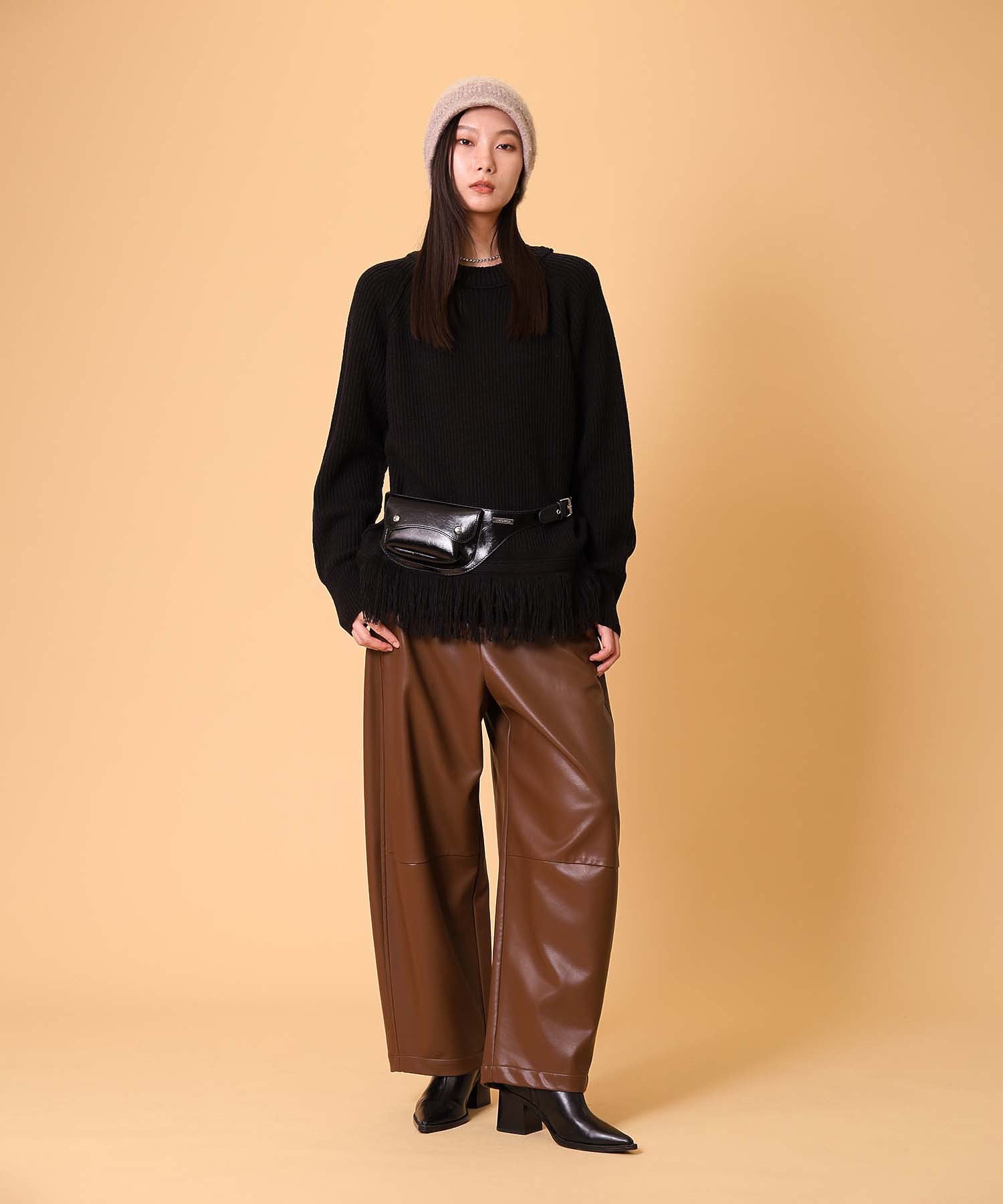 レザーカーブパンツ