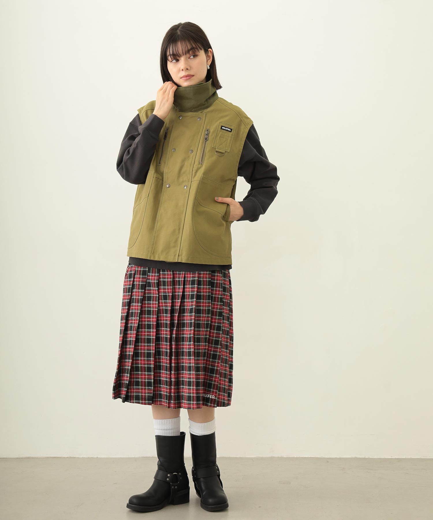 DEFORMED COLLAR DUCK VEST