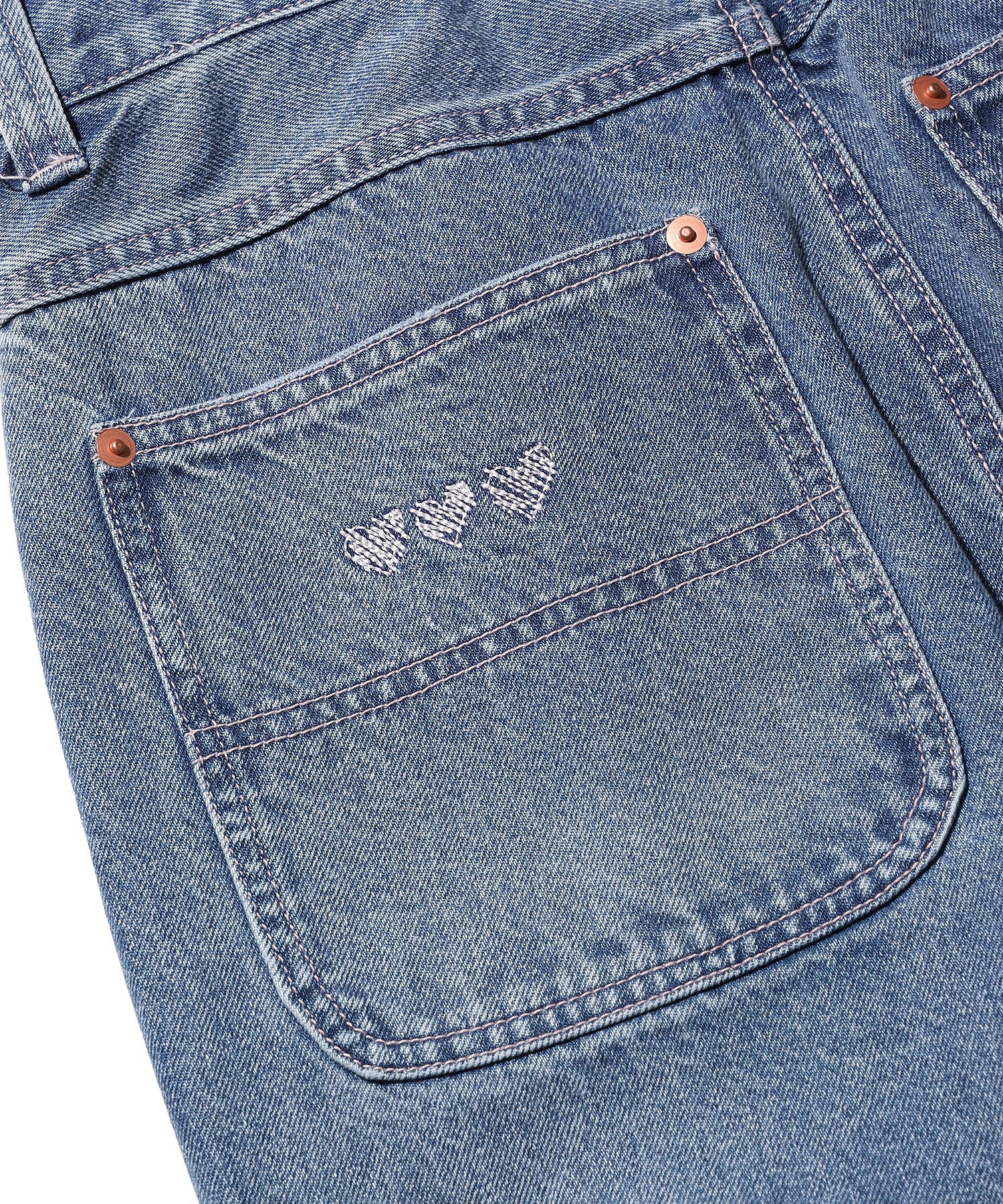 DOUBLE KNEE DISTRESSED DENIM PANTS