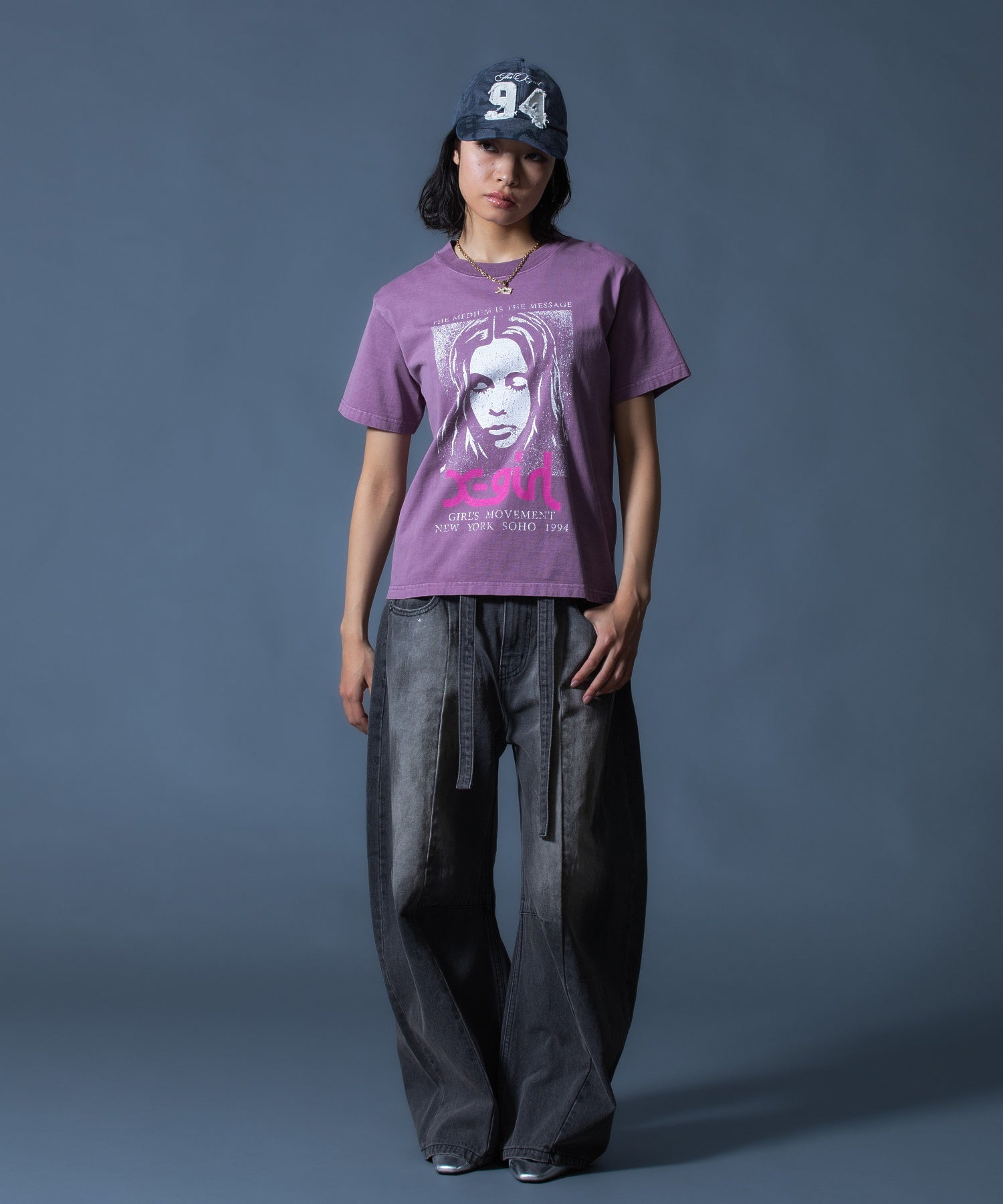 FADED FACE LABEL WIDE BAGGY DENIM PANTS