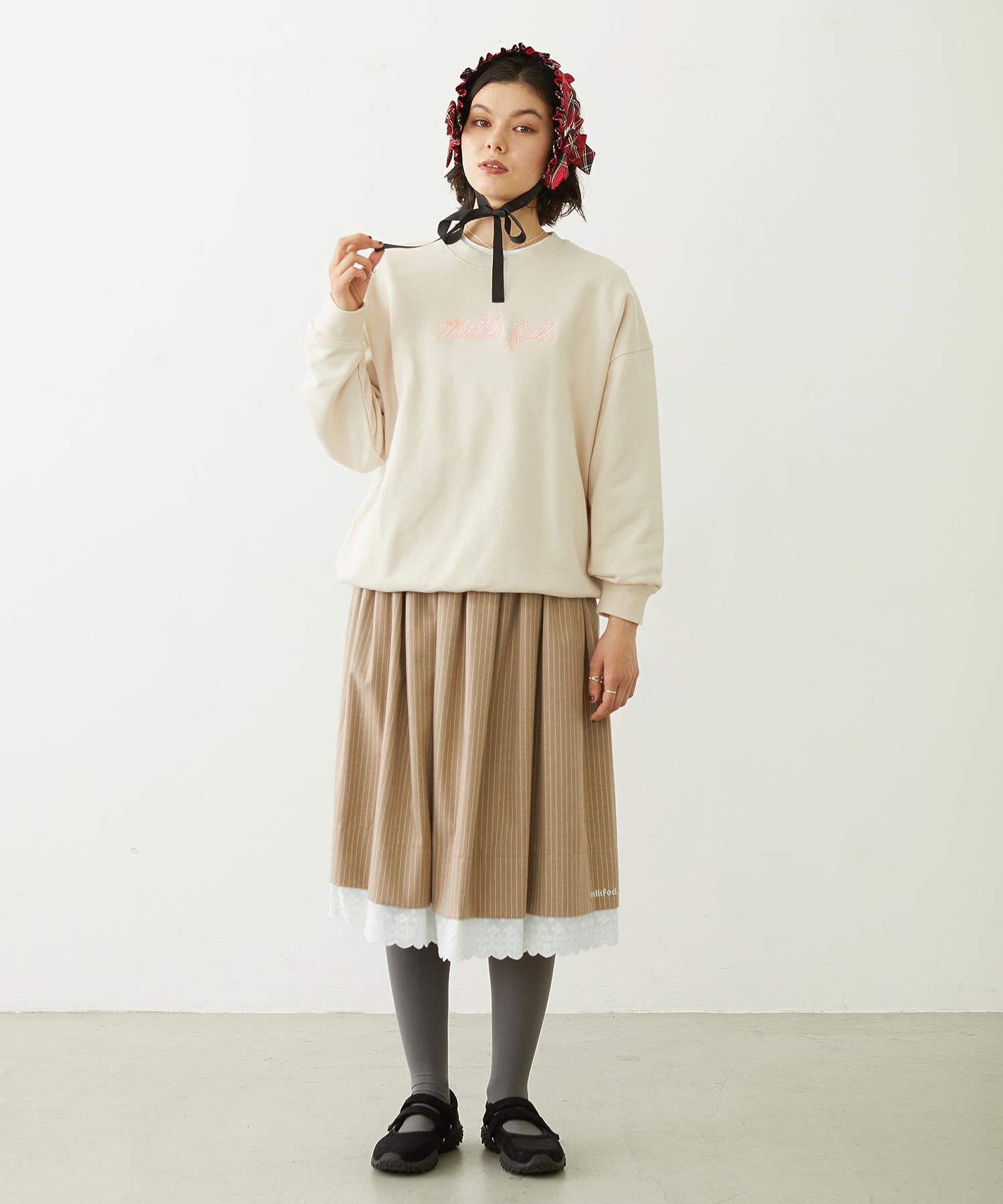 LACE HEM STRIPED SKIRT