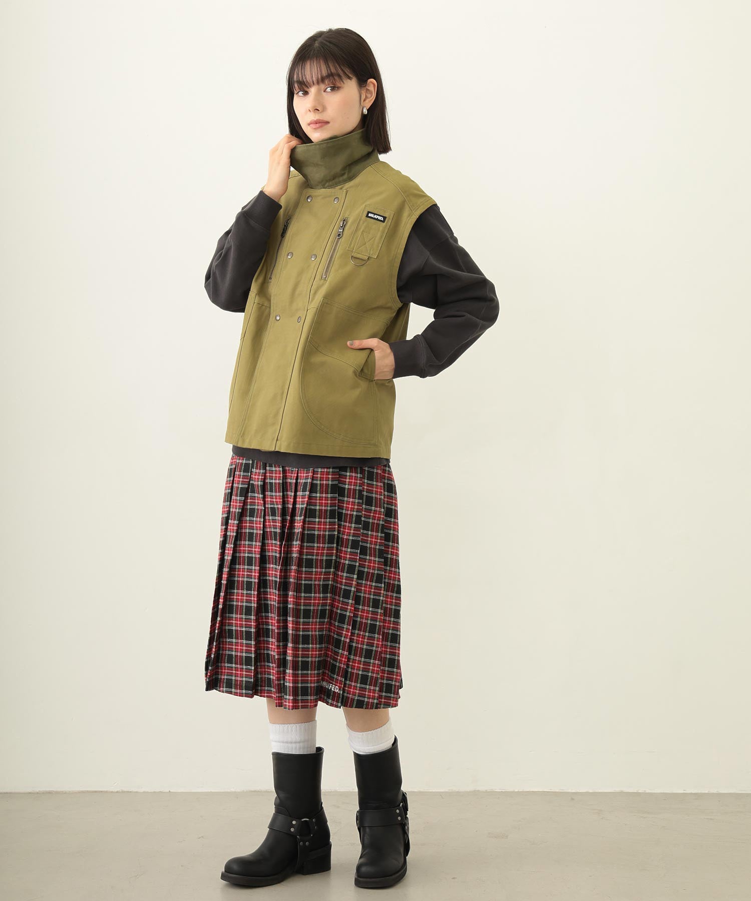 DEFORMED COLLAR DUCK VEST