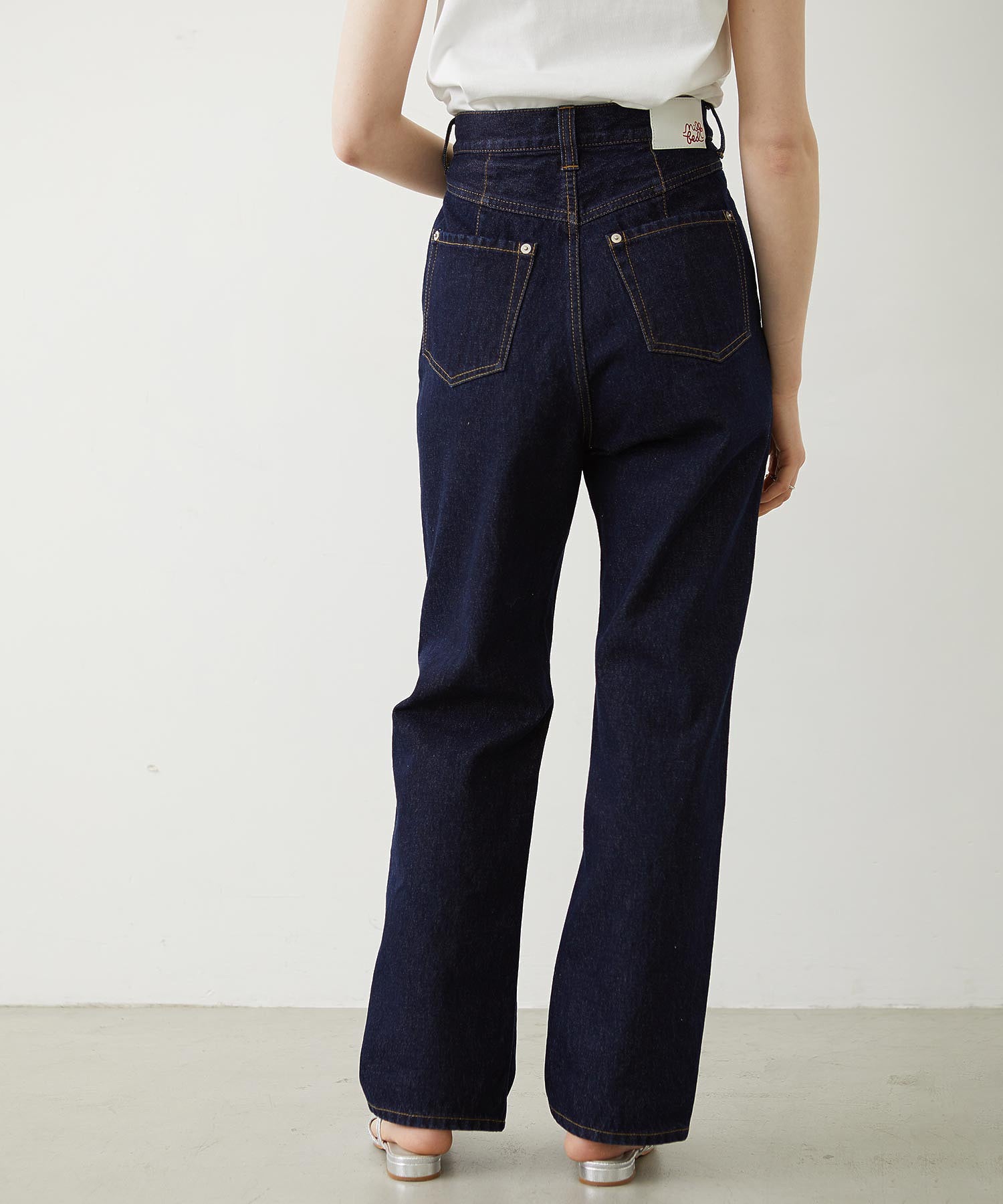 STRAIGHT DENIM PANTS