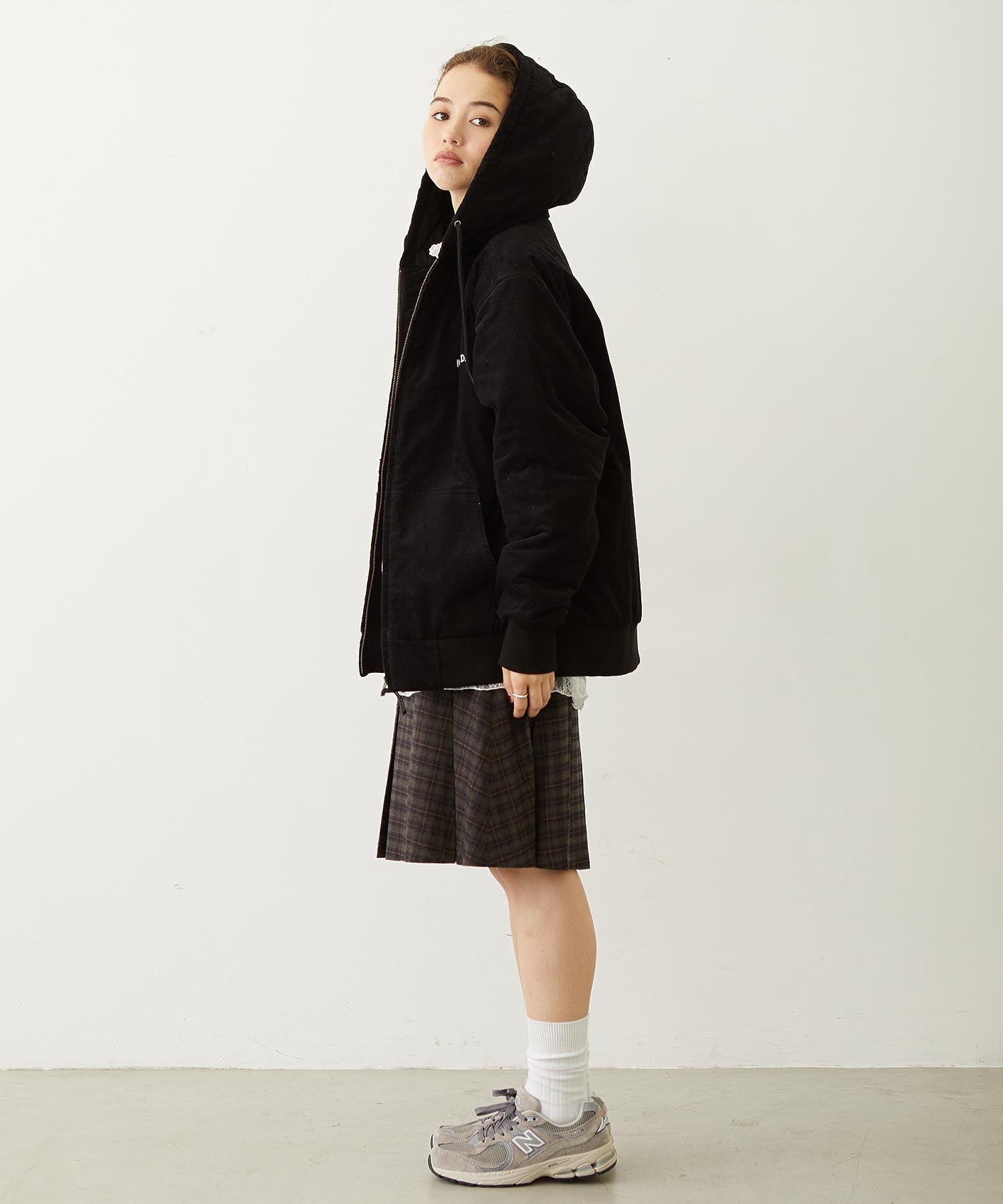 BELTED PLEATED SKIRT