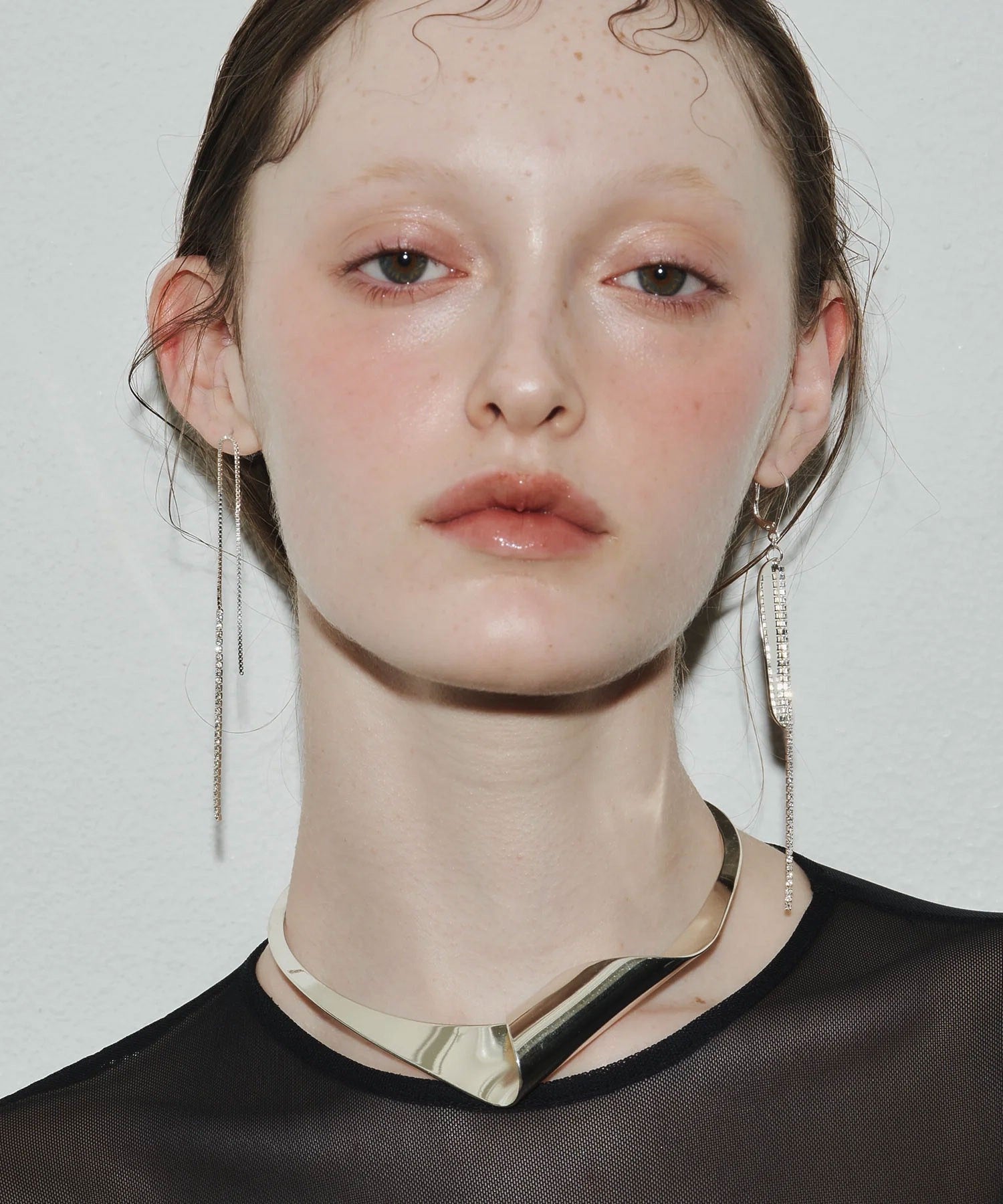 loni/LEAF BIJOU ASYMMETRY PIERCE