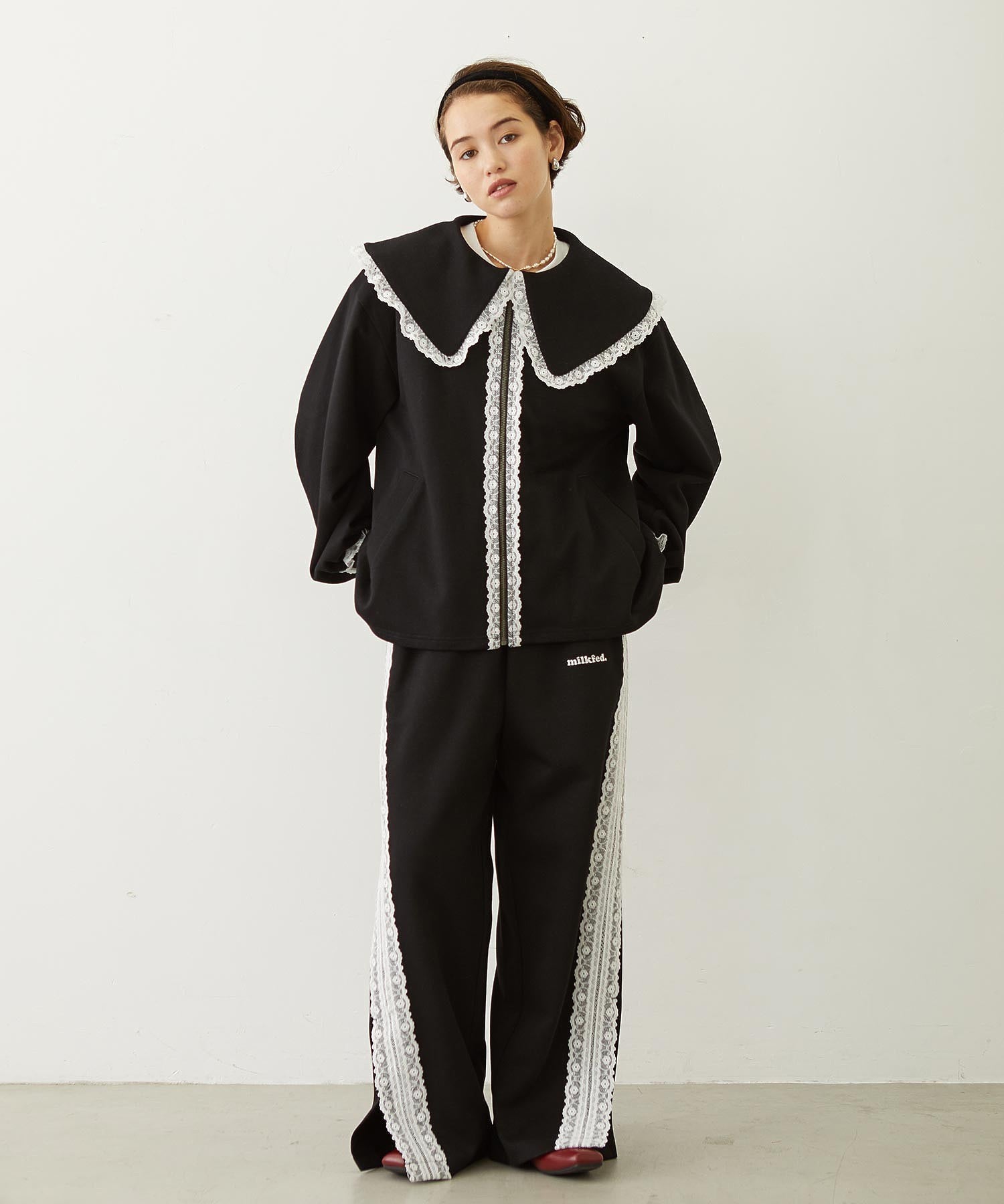 LACE LINE PANTS