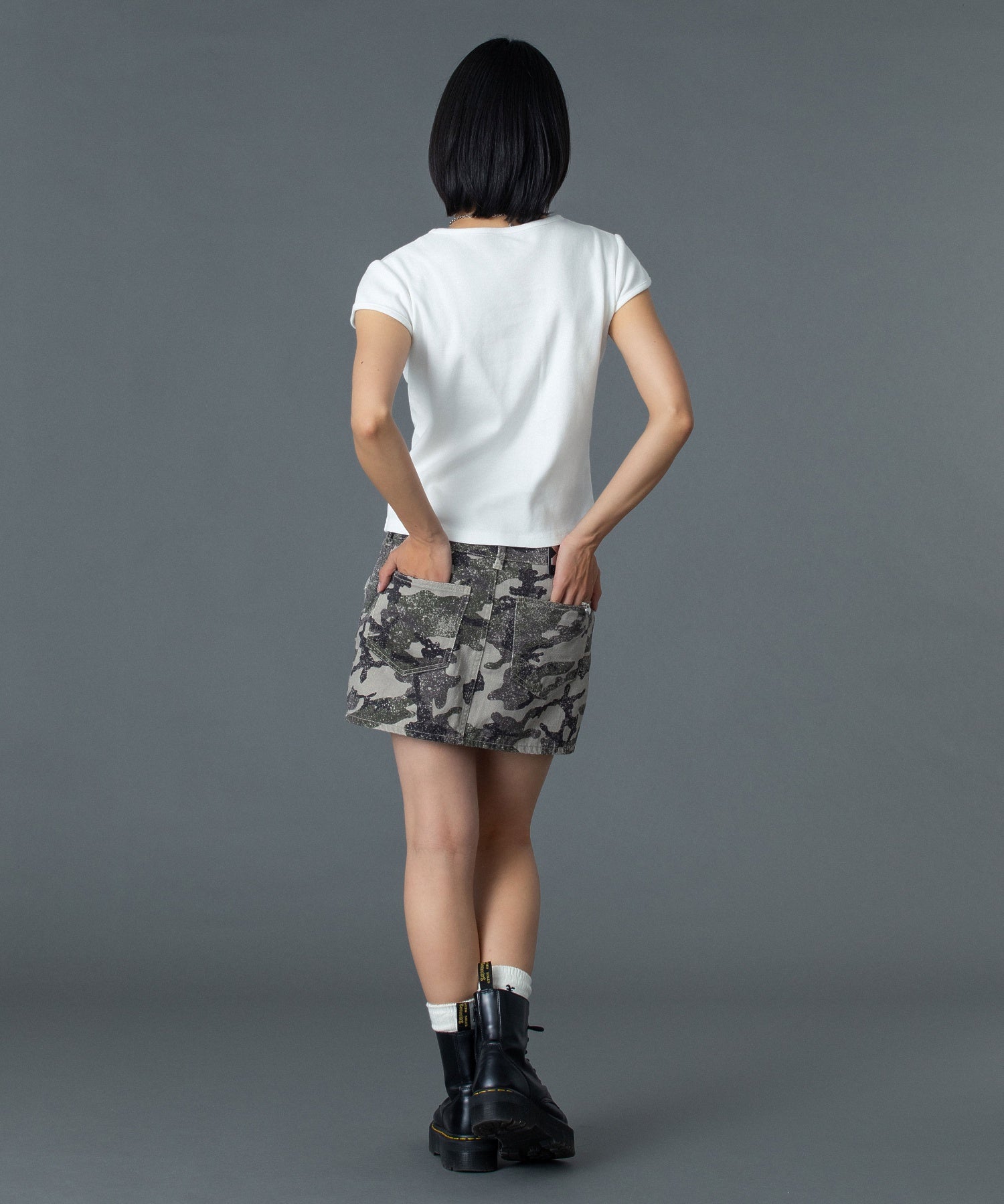 FLAP POCKET MINI SKIRT