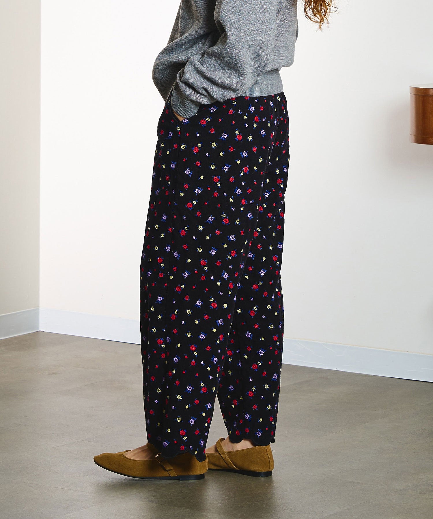【ROSE BUD別注】INDIA IS BEAUTIFUL and ROSE BUD/CORDUROY FLORAL EMBROIDERY PANTS