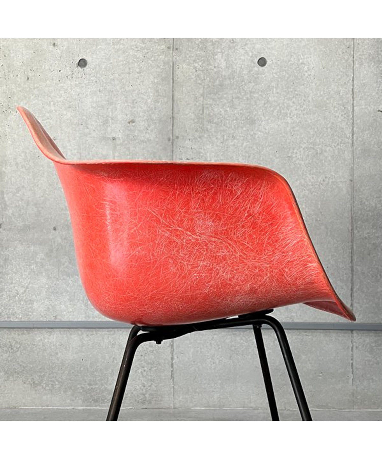 HermanMiller Arm Shell 1st Model / Red Orange