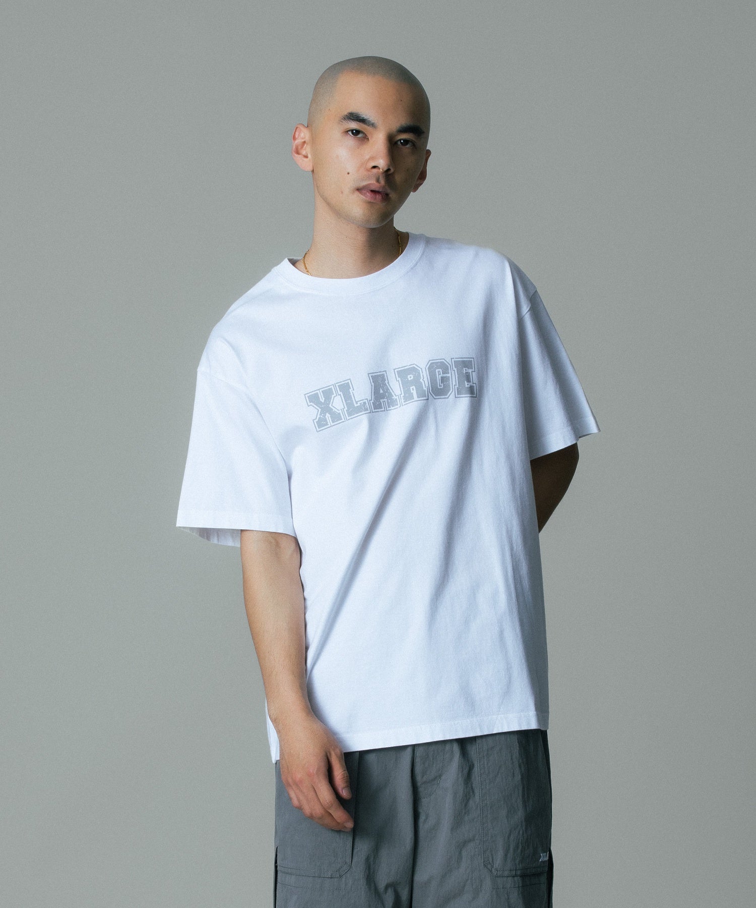 MODEL 身長172cm / 着用サイズ：Lサイズ