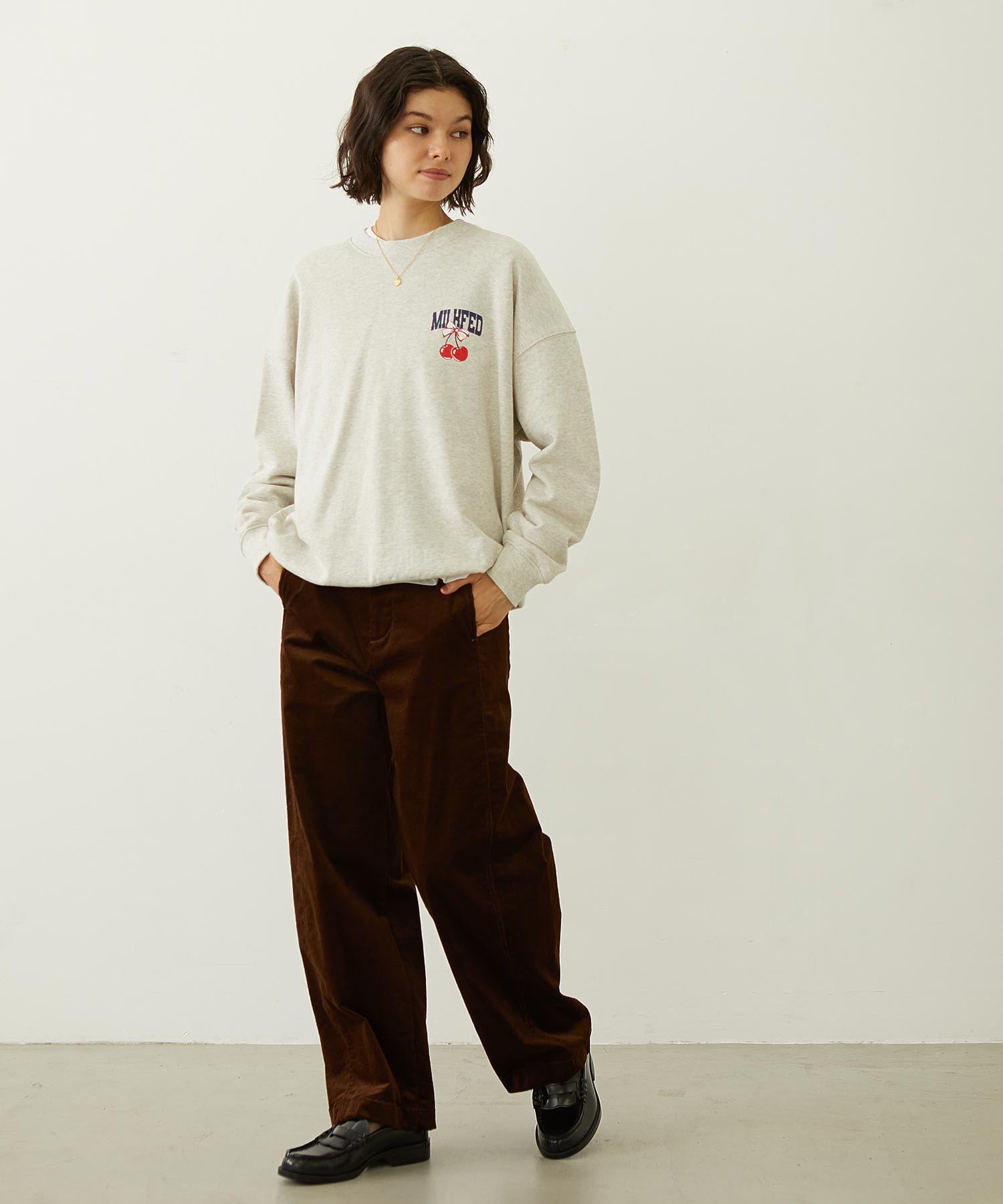 RIBBON AND CHERRY SWEAT TOP