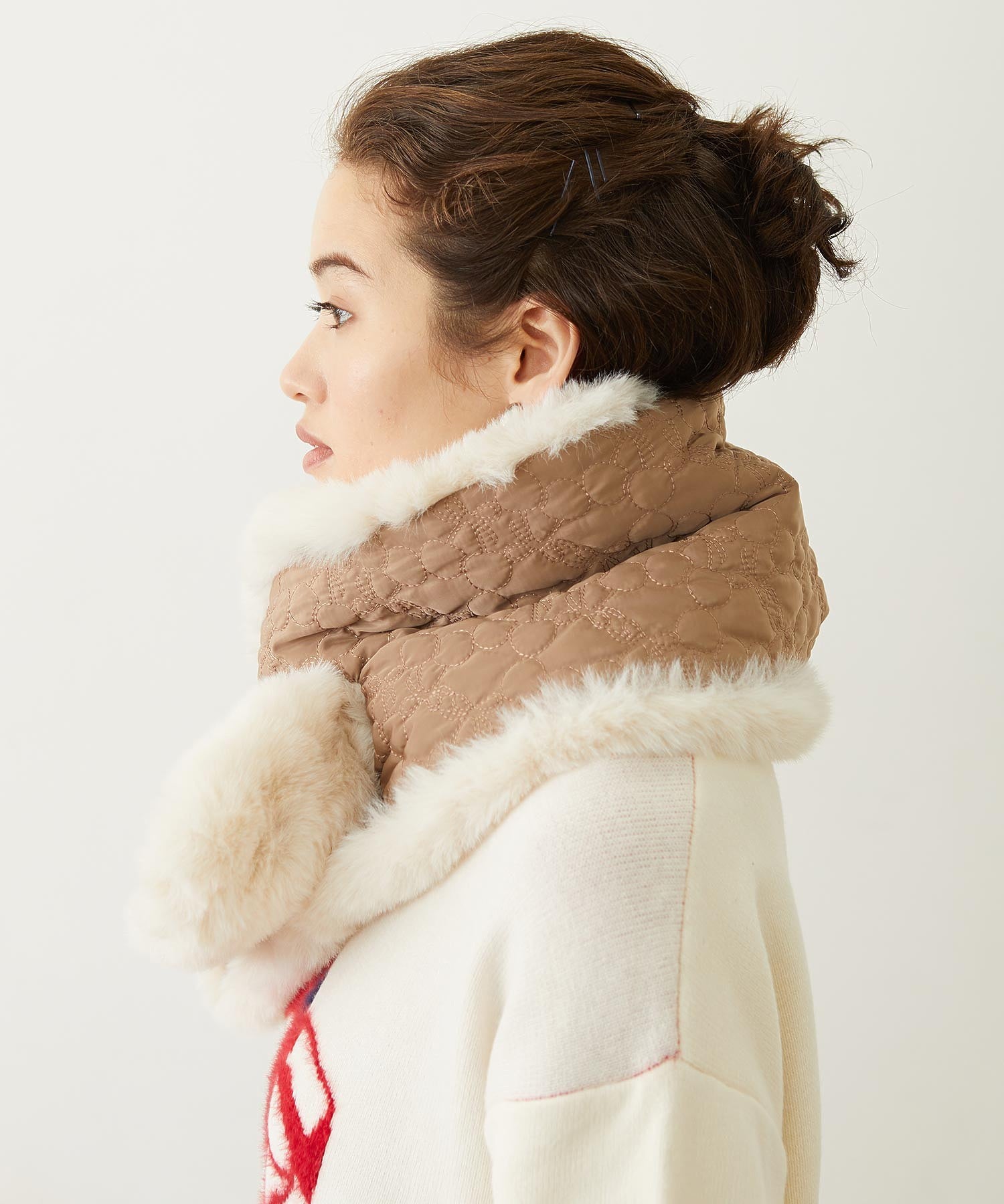 CHERRY QUILTED REVERSIBLE NYLON SCARF
