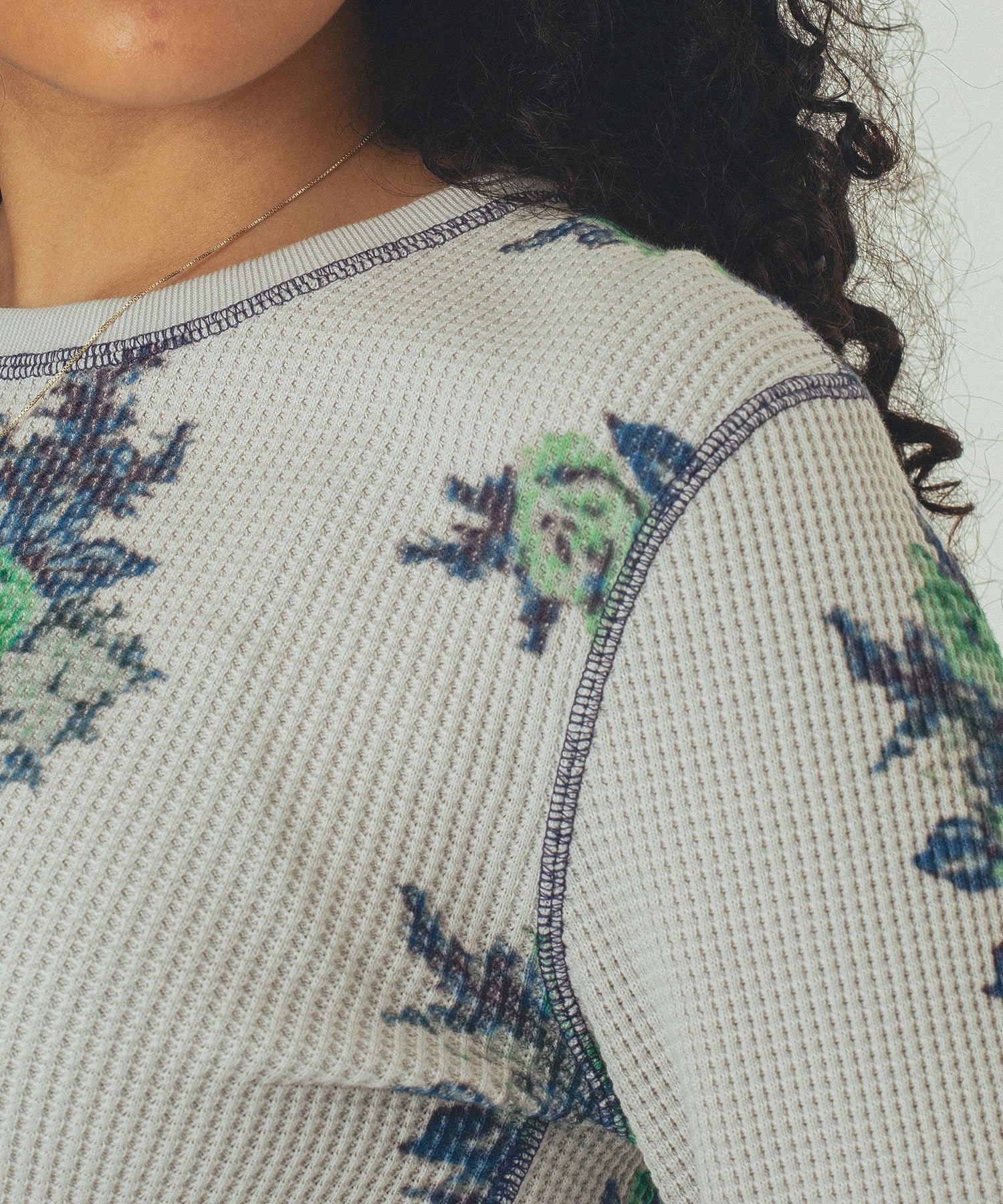 mag.by c/FLOWER PRINT WAFFLE TOP
