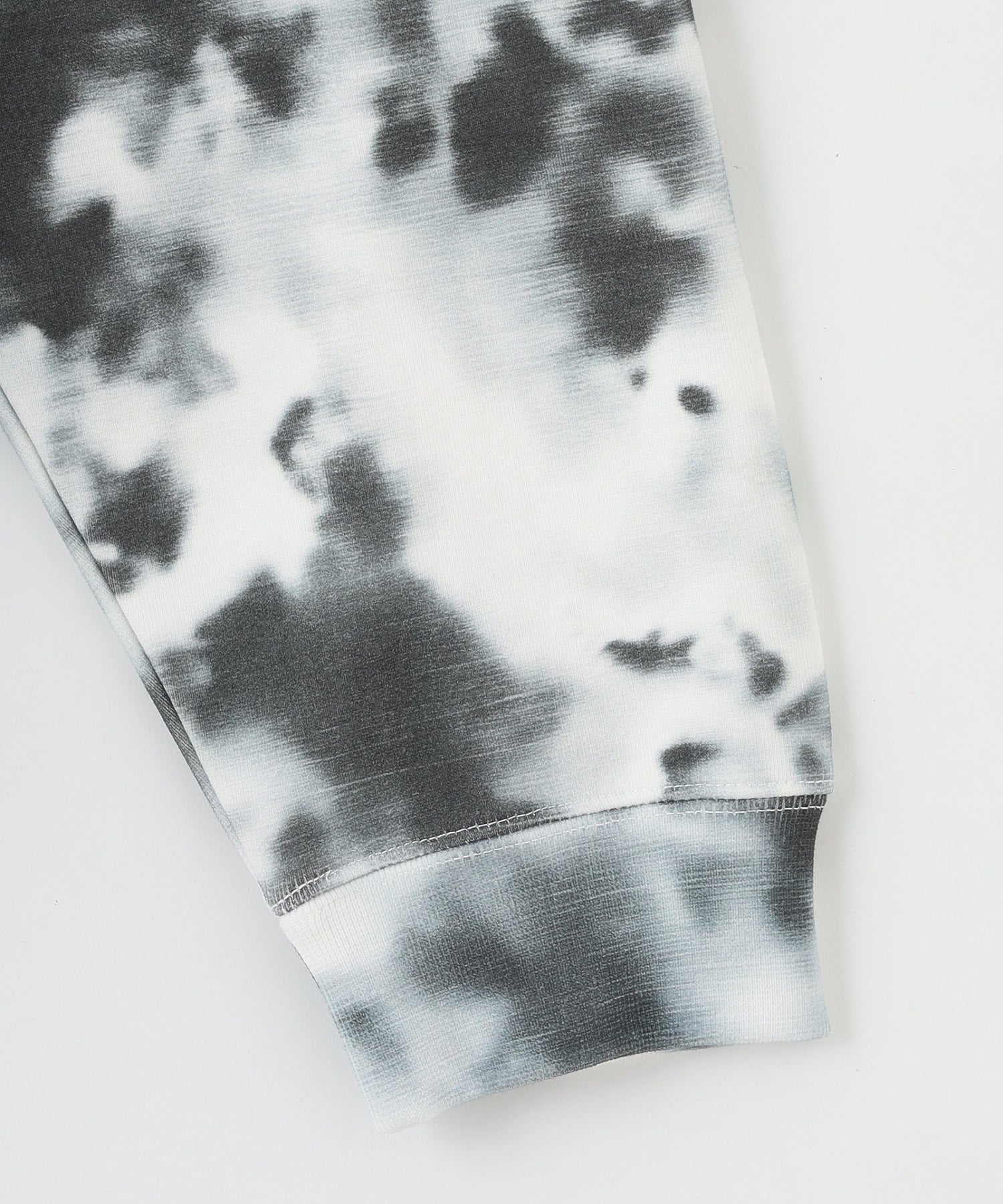 PEACEMAKER/ピースメーカー/Loose Fit Crewneck Camo Print PCM2ON01FFT00399