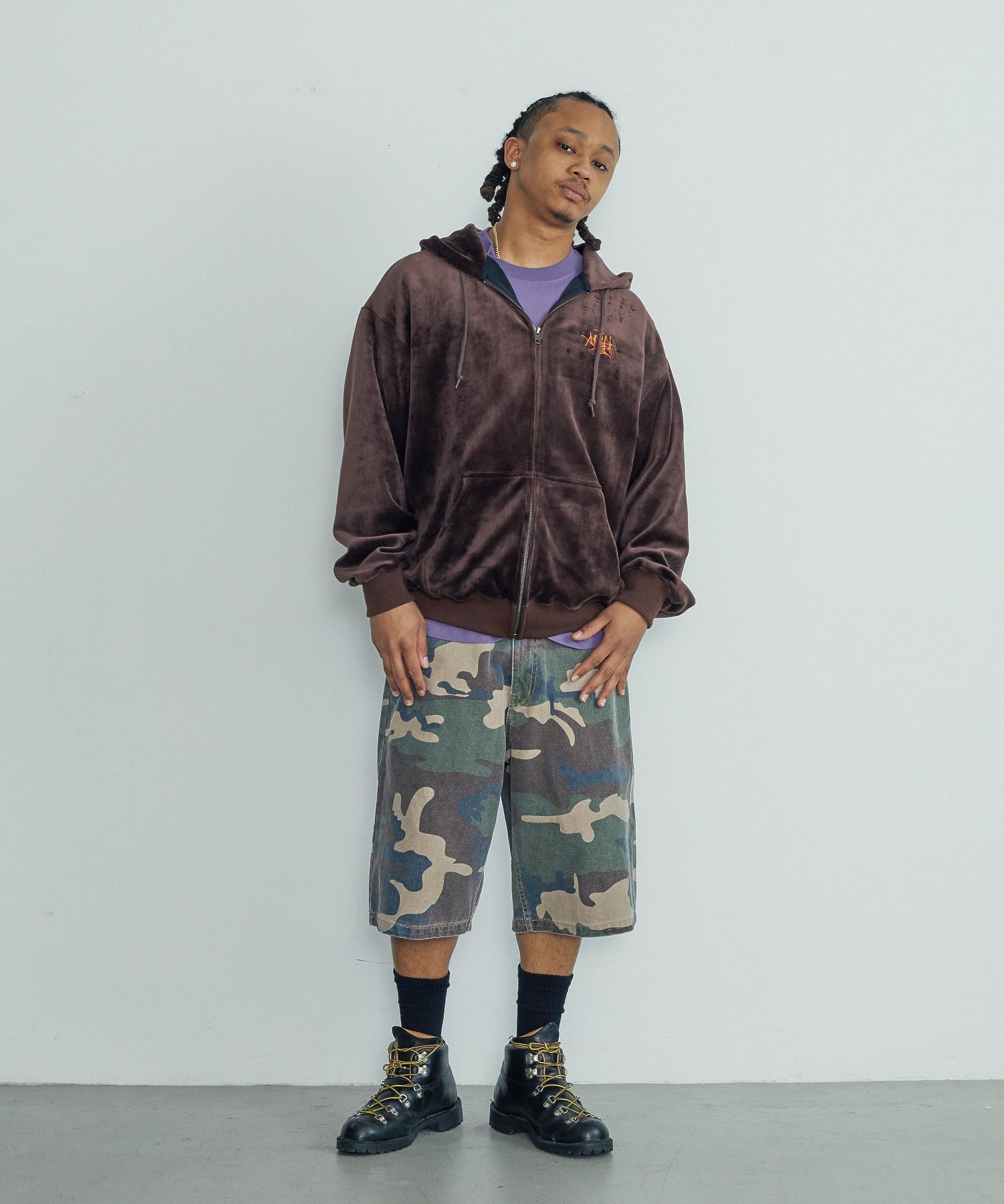 WASHED SHORT PANTS