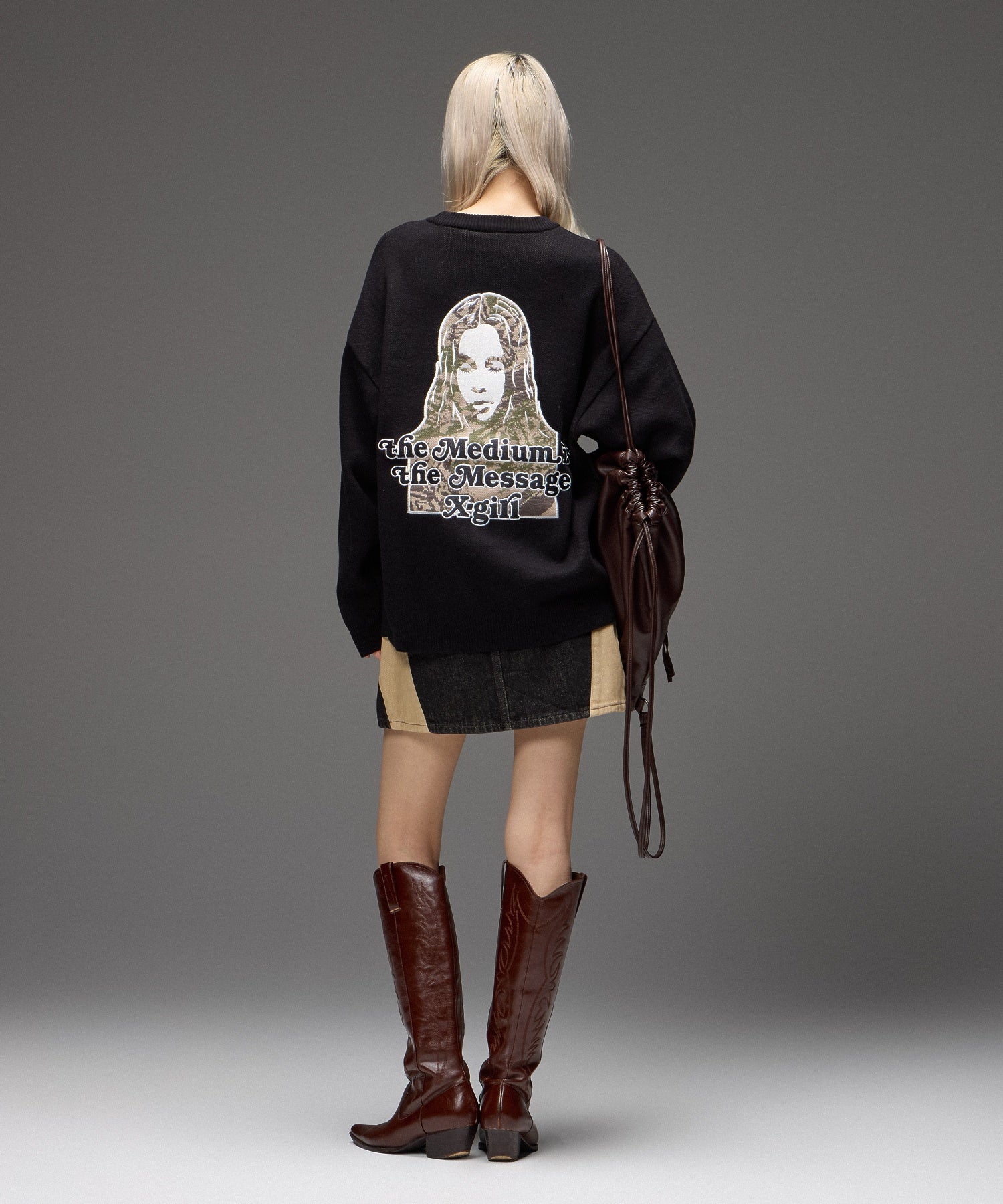 CAMO FACE AND LOGO JACQUARD KNIT TOP