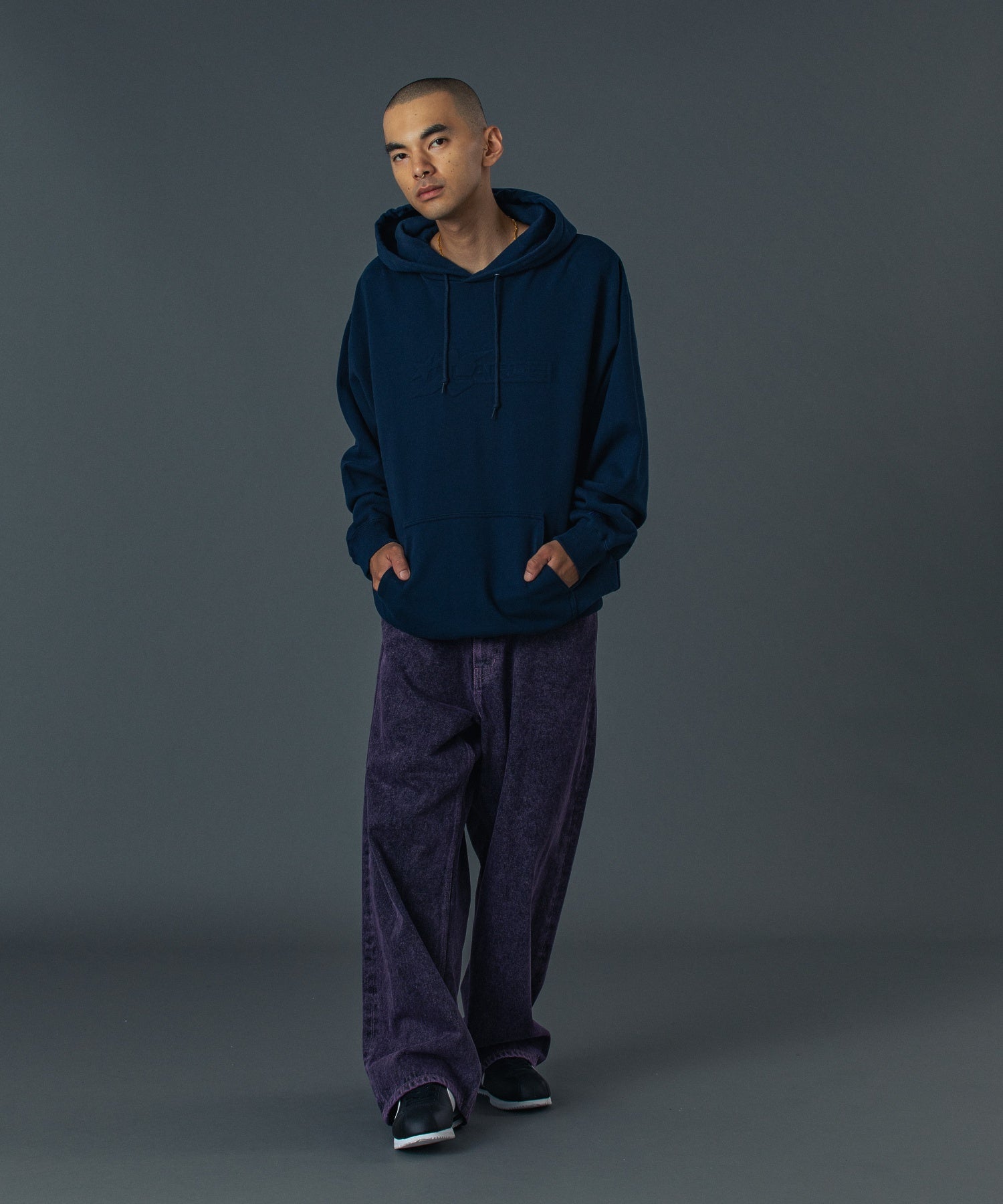 EMBOSSED LOGO HOODED SWEATSHIRT