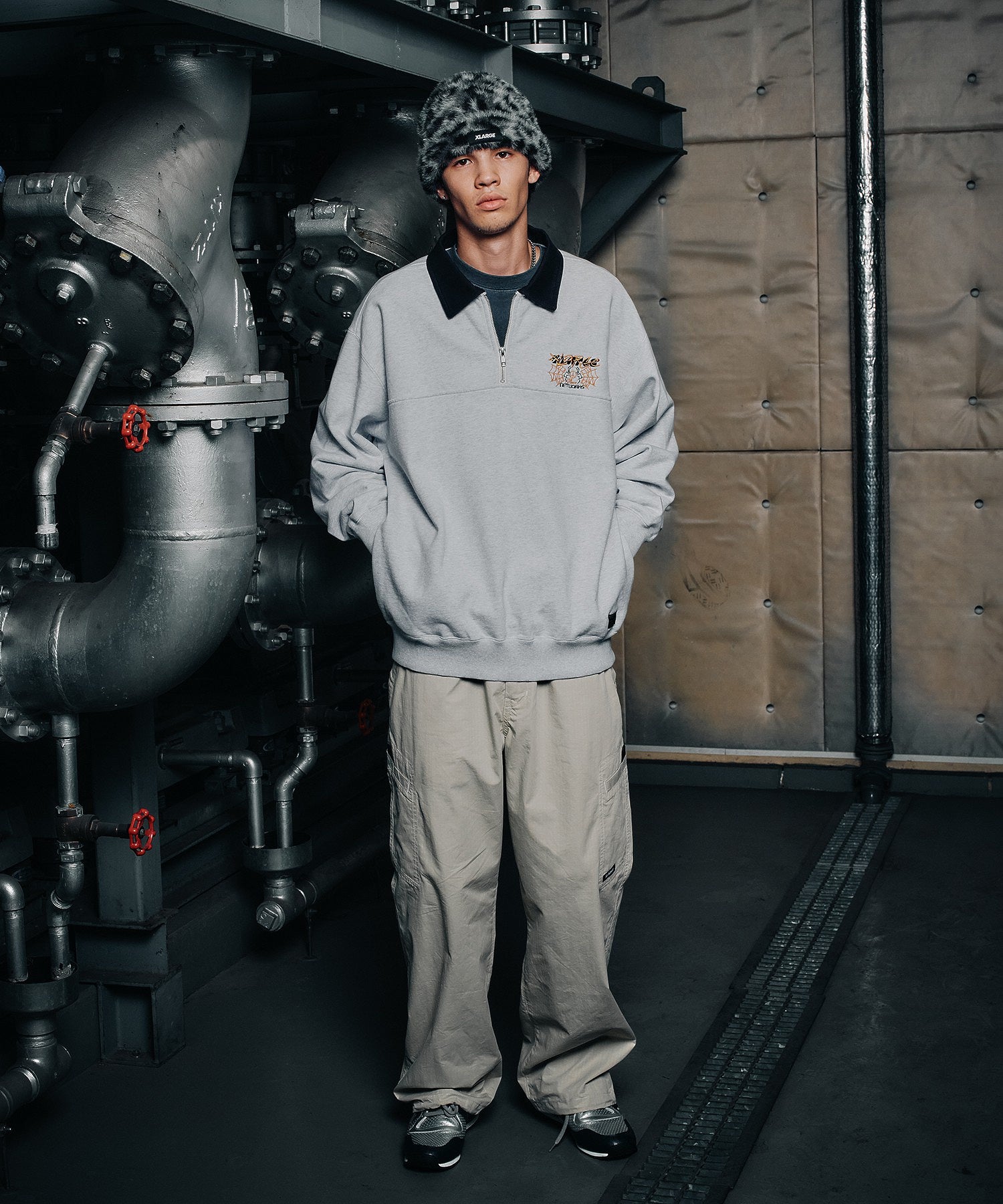 STITCHED CARGO PANTS