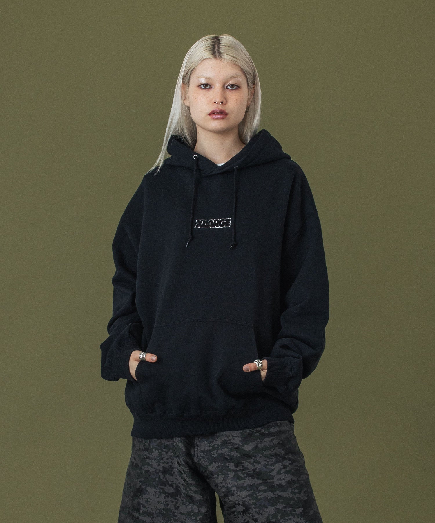 MODEL 身長170cm / 着用サイズ：Lサイズ