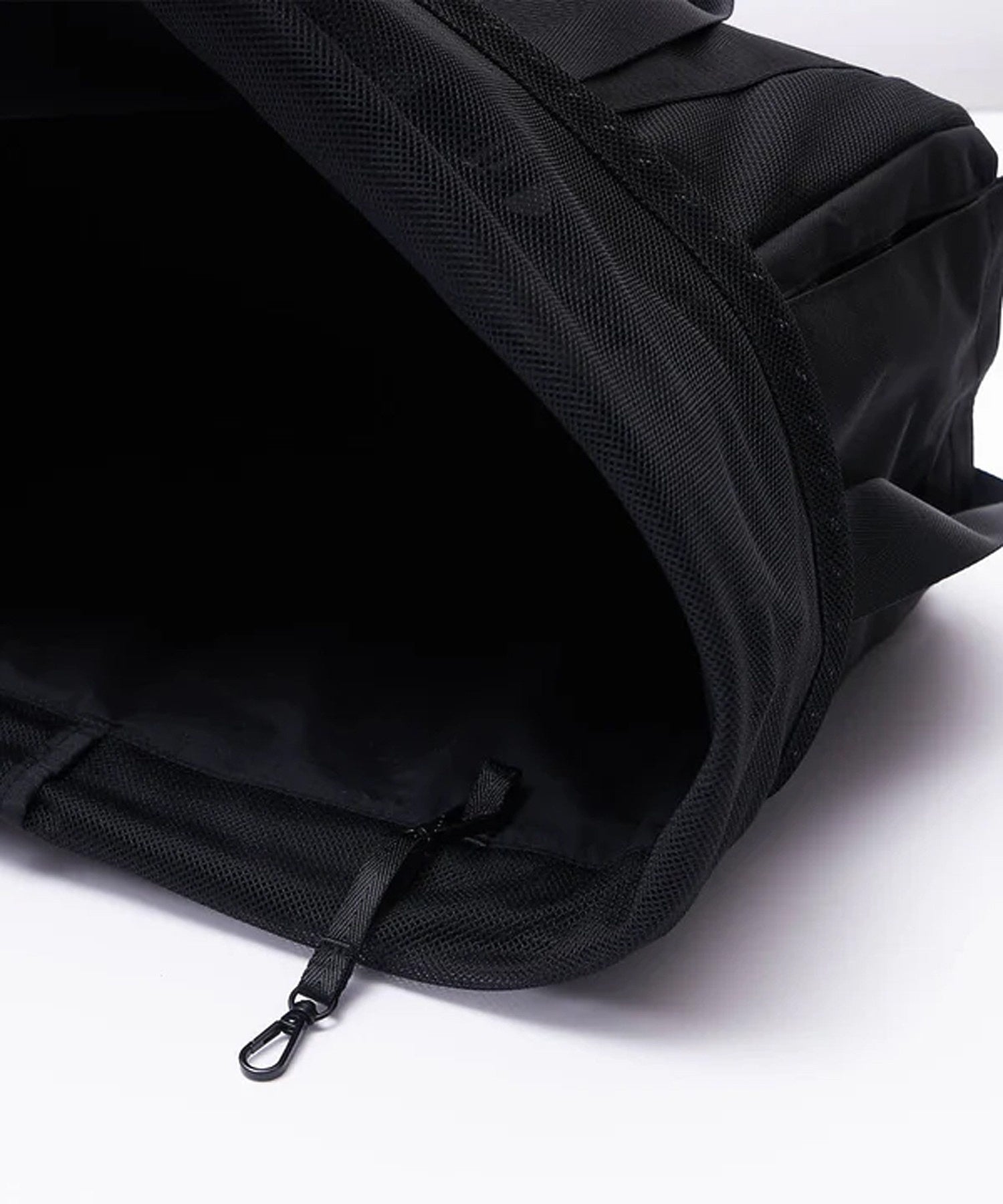 【KiU】MULTI CARRY BAG