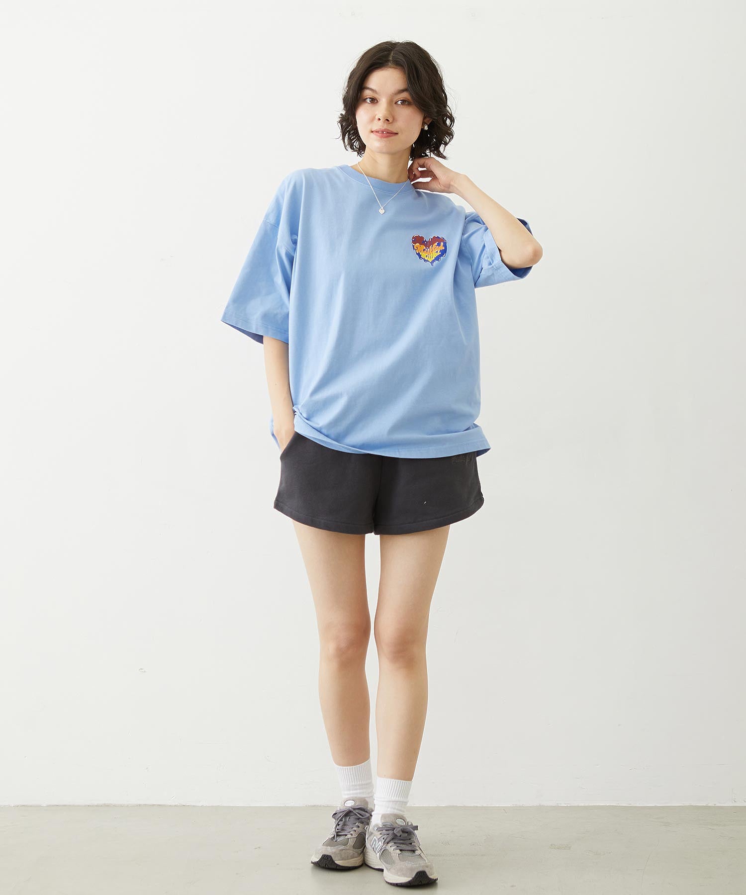 MELTY GLITTER HEART WIDE S/S TEE