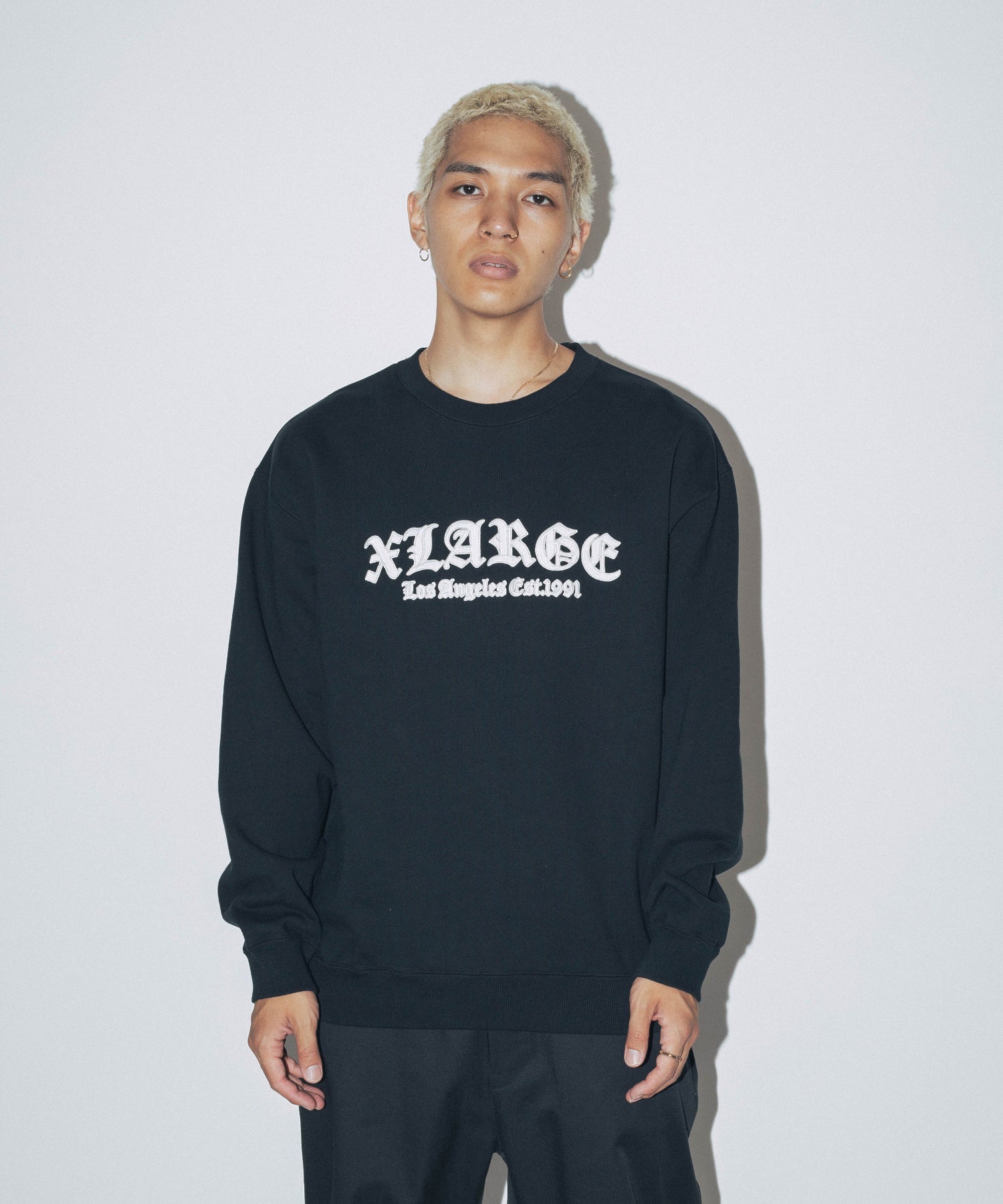 OLD ENGLISH LOGO CREWNECK SWEATSHIRT