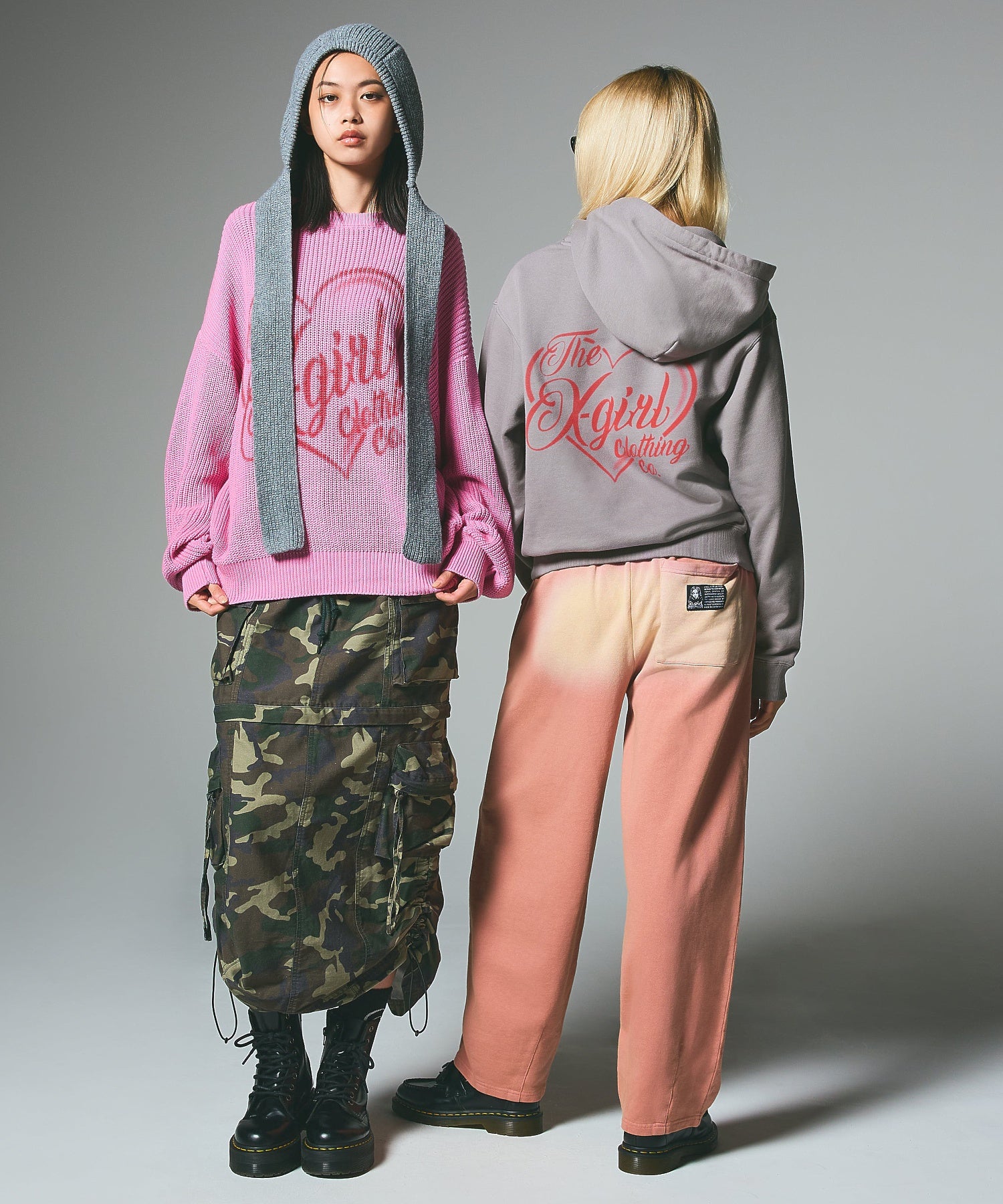 HEART SPRAY LOGO SWEAT HOODIE
