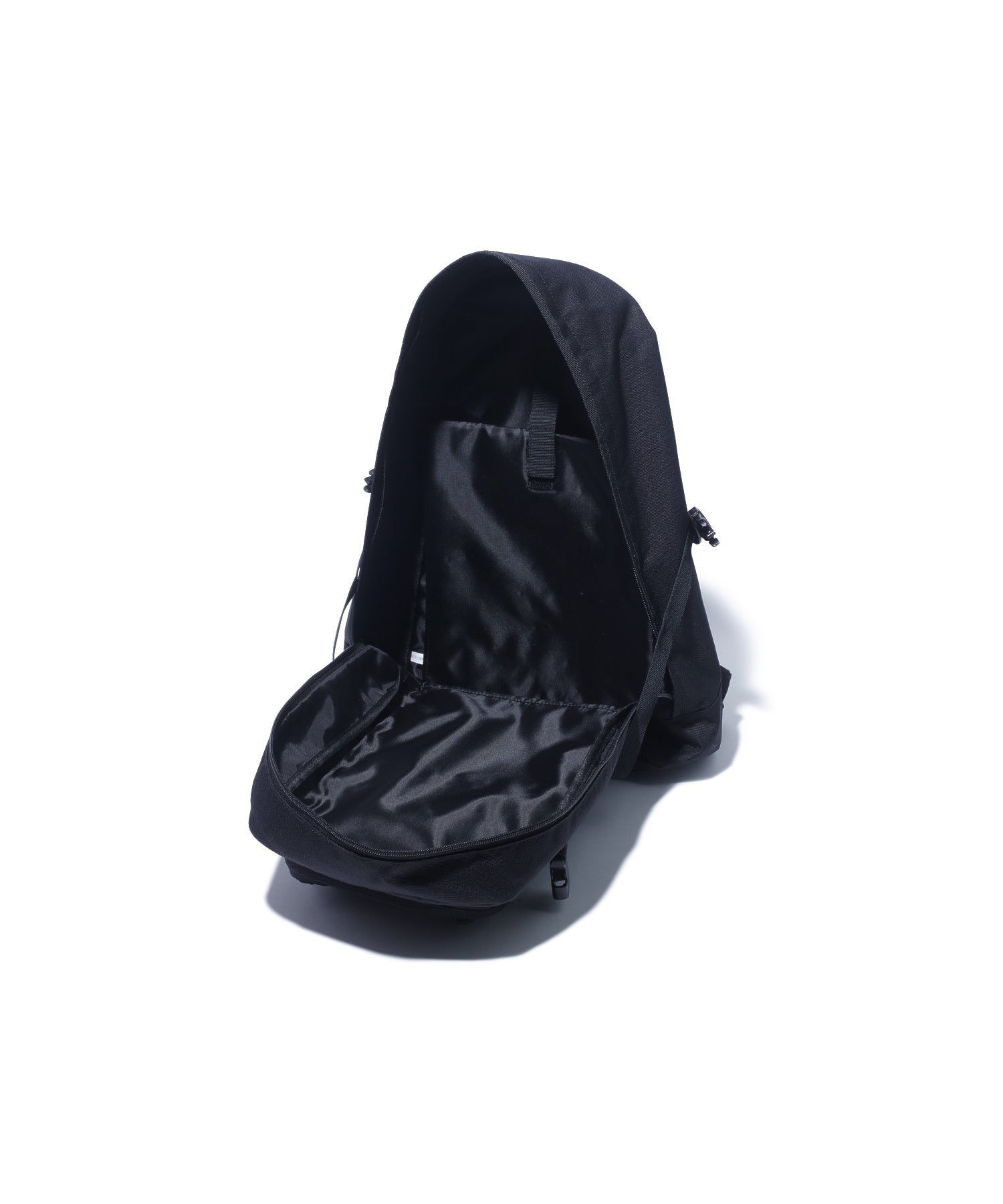 MULTI POCKET BACKPACK