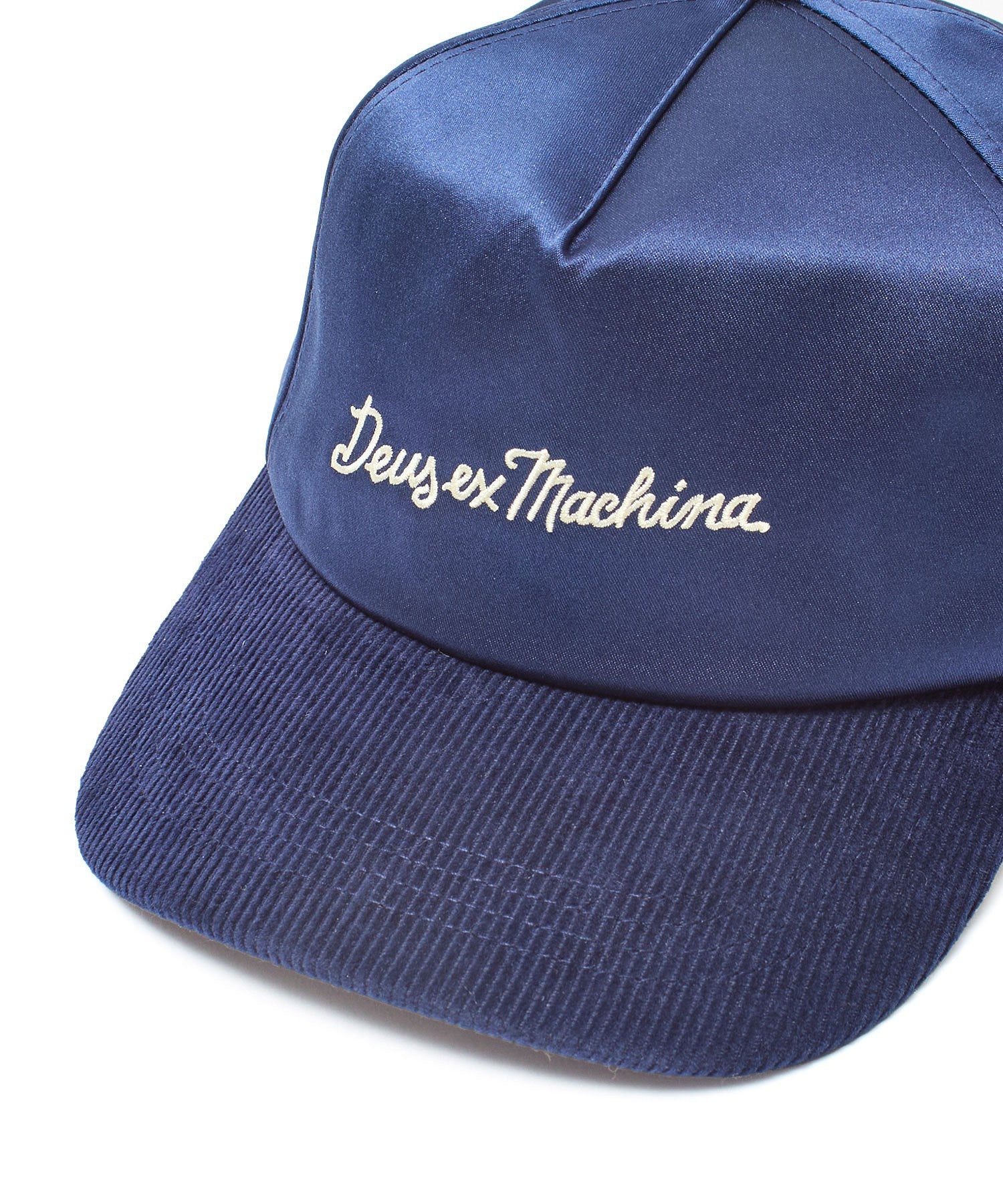 DEUS EX MACHINA/CUSTOMS TRUCKER