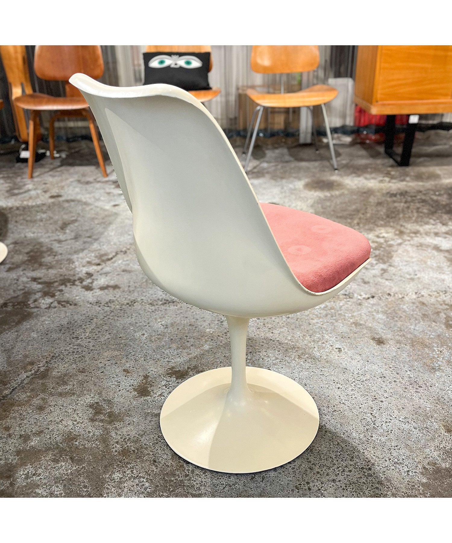 Saarinen Tulip Side Chair / Eero Saarinen / Knoll / 1960年