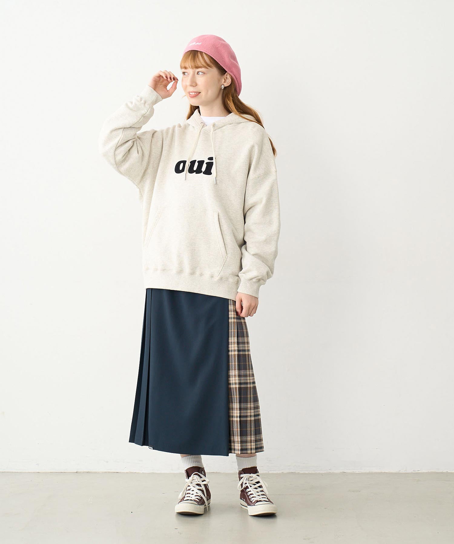 OUI SWEAT HOODIE