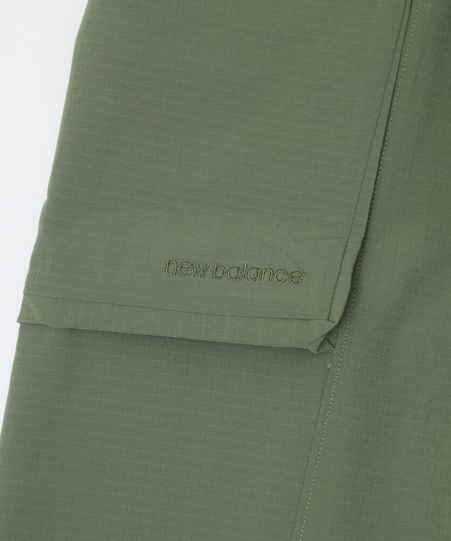 NEW BALANCE/ニューバランス/NB Grey cropped cargo pants MB61A5RJ