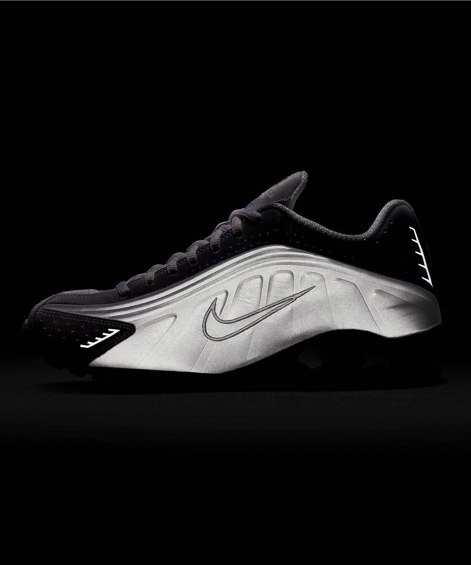 NIKE AR3565-101 WMNS SHOX R4