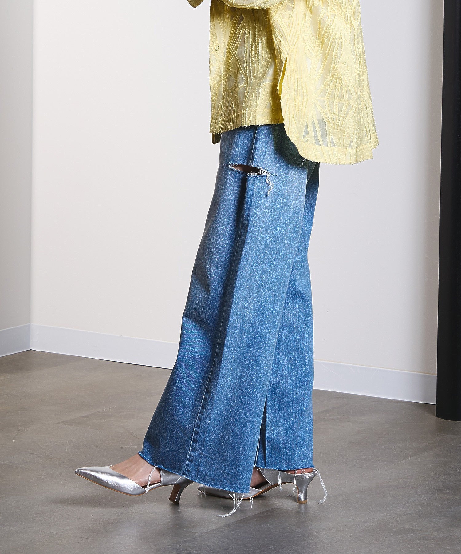 POINTED  BELT MULE