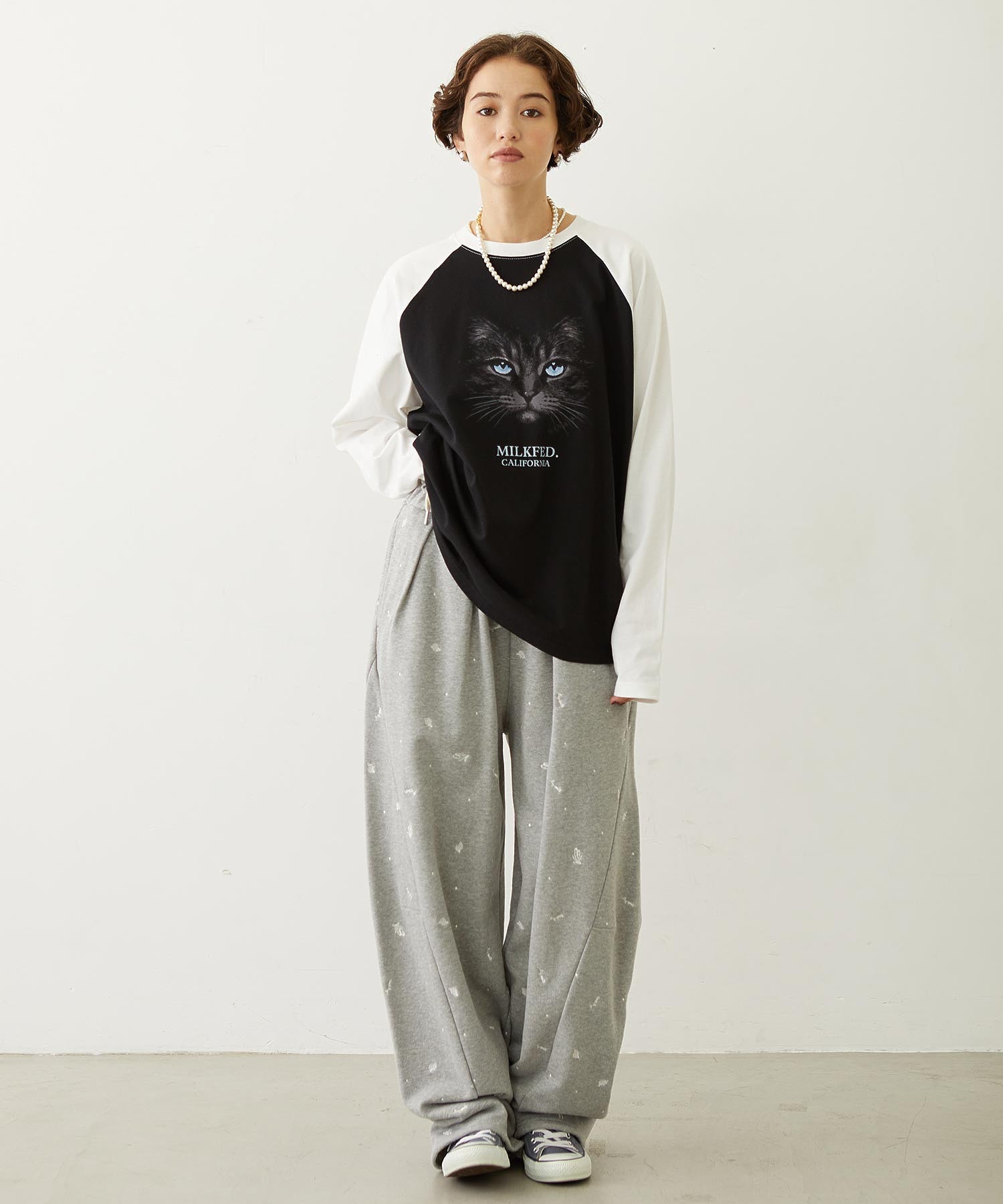 EMBROIDERED ROSE SWEAT WIDE PANTS
