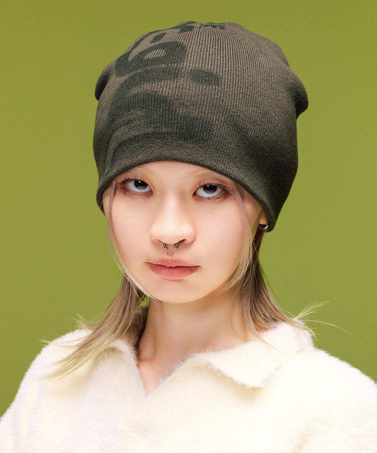 HEAVY DISTRESSED LOGO BEANIE