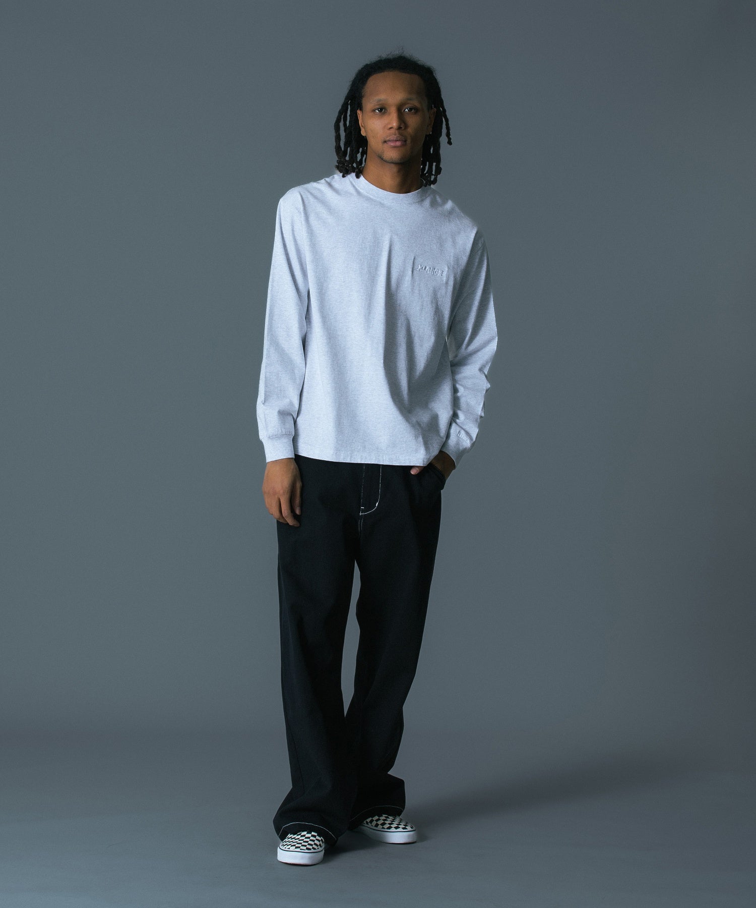 EMBOSSED SLANTED OG L/S TEE