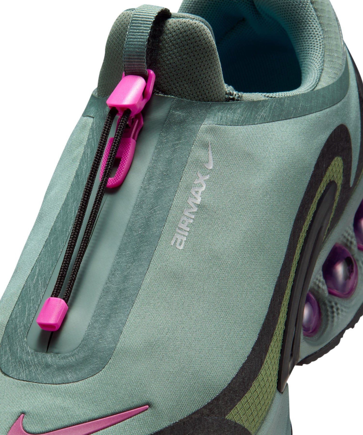 NIKE/ナイキ/AIR MAX DN ROAM HQ8605-300