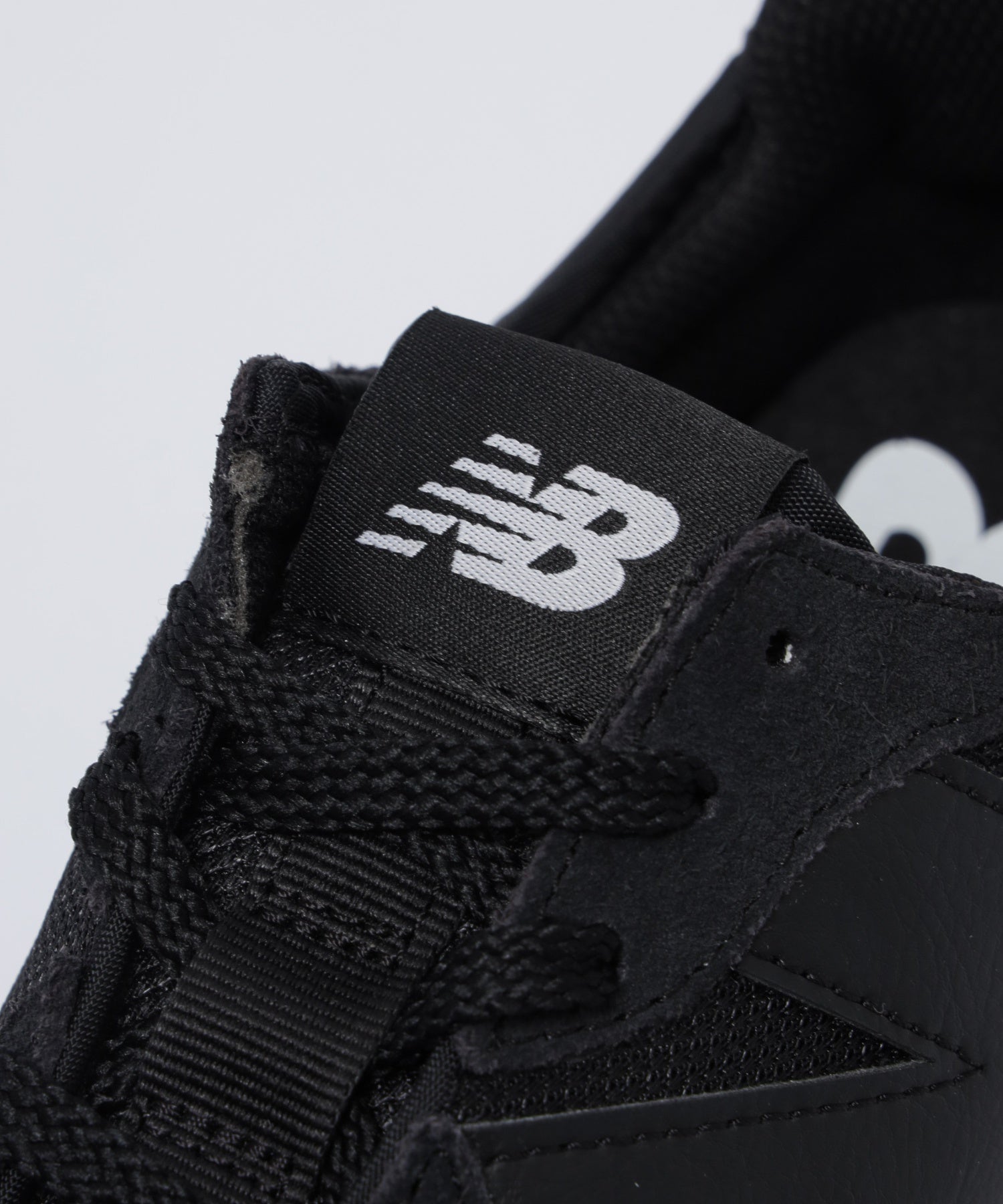 NEW BALANCE/ニューバランス/W  MS327CTB