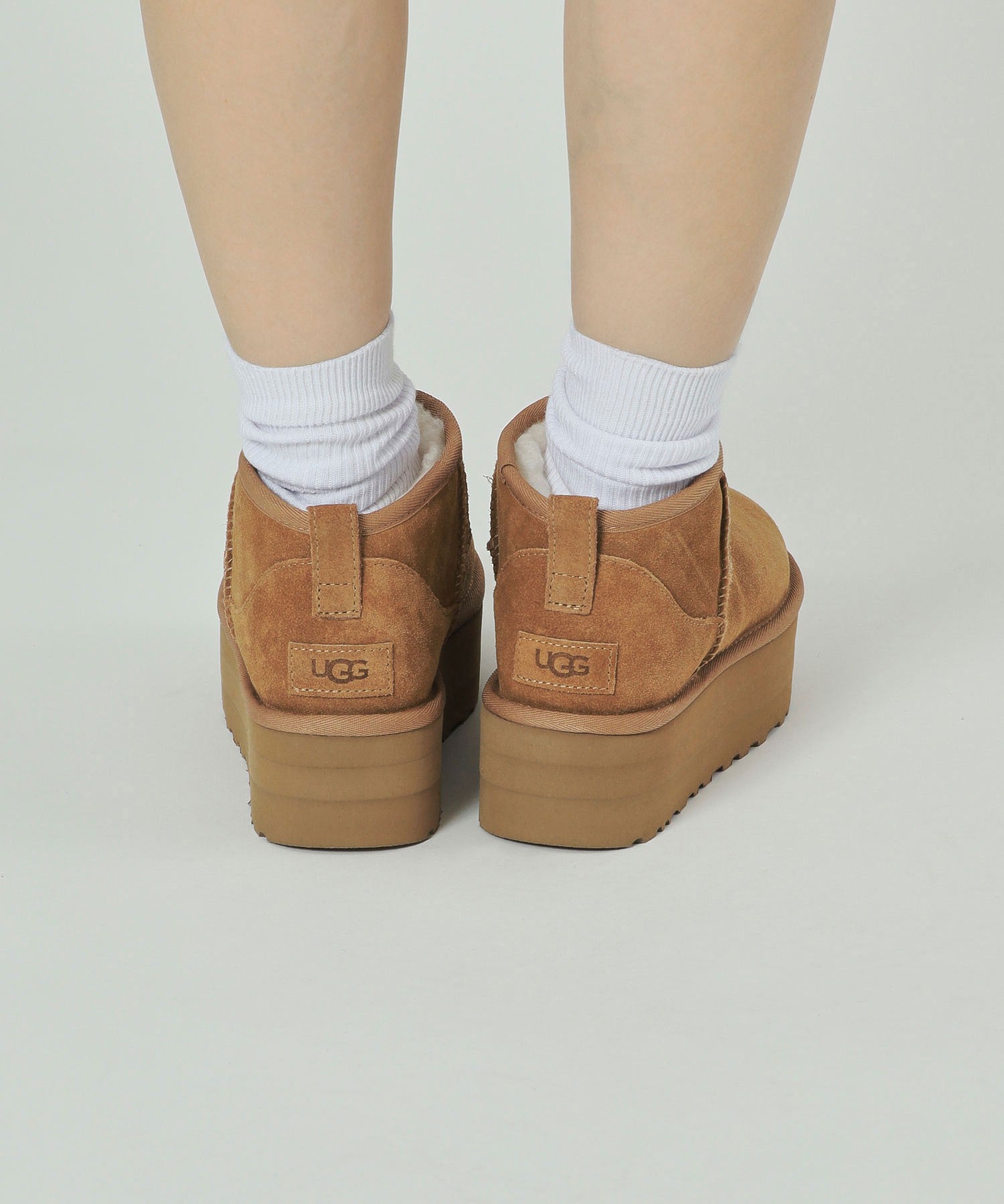 UGG/W CLASSIC ULTRA MINI PLATFORM