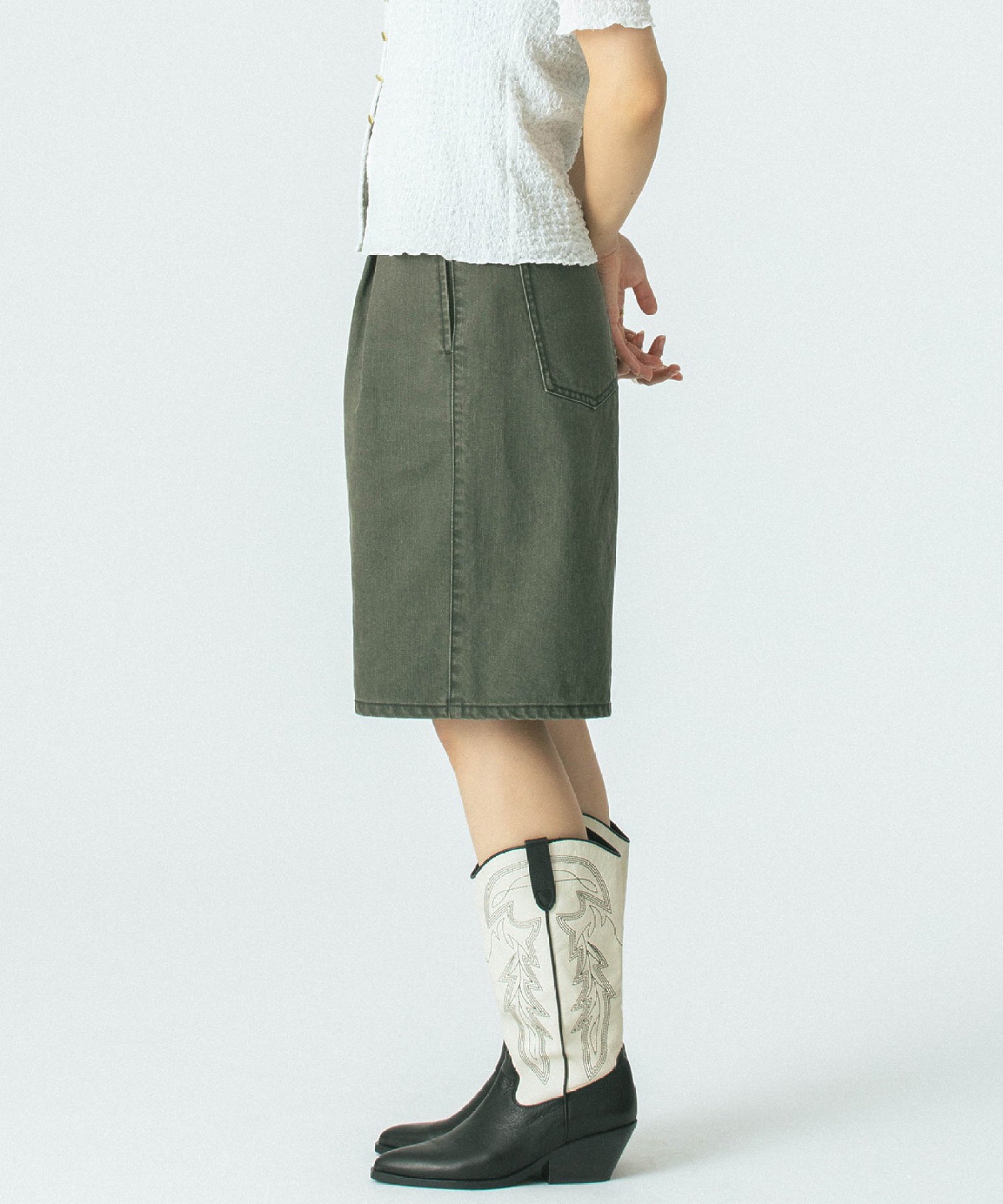 CREOLME/TUCK HALF PANTS