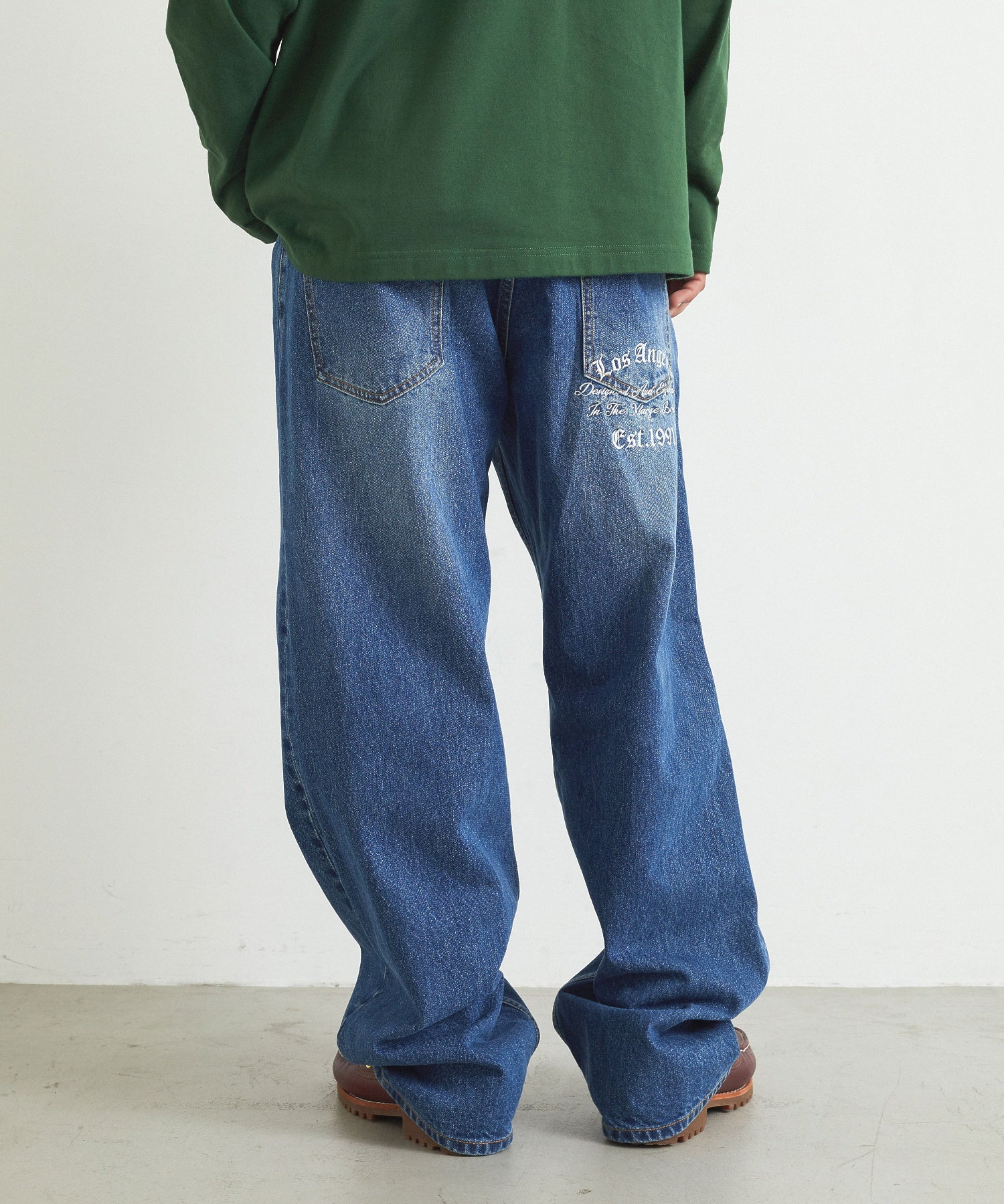 MODEL身長：170cm / 着用サイズ：Lサイズ