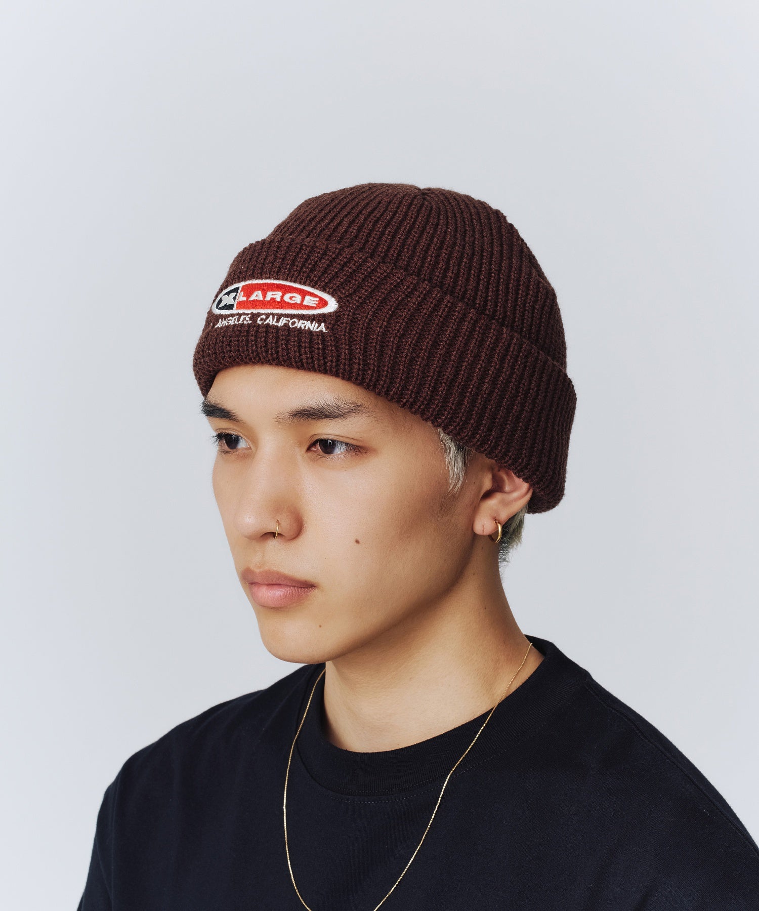 OVAL EMB. KNIT CAP