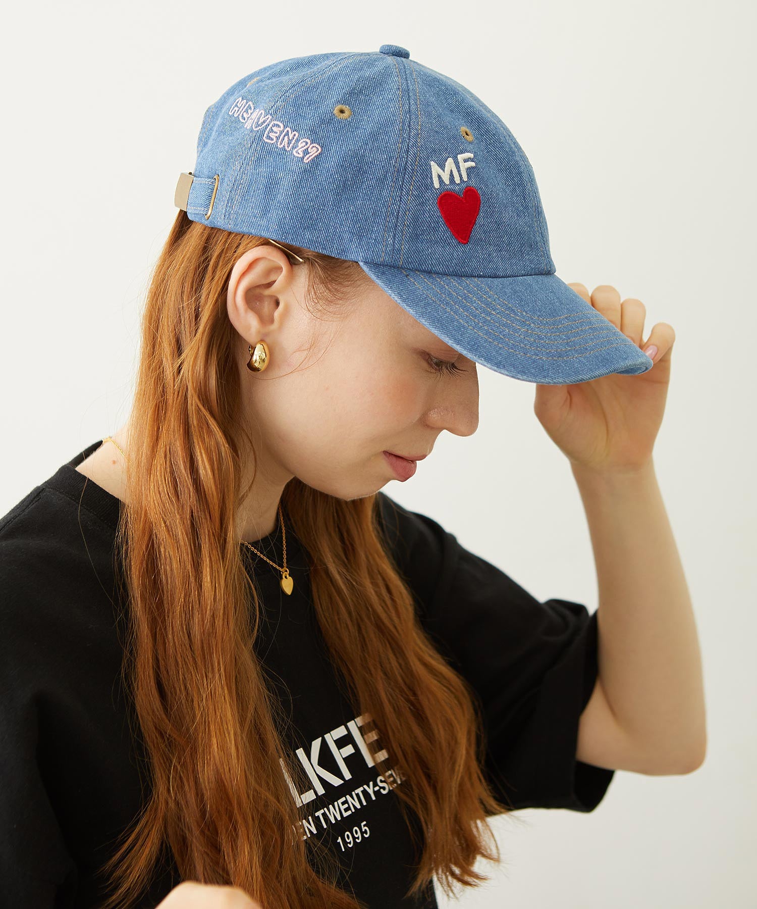 DOODLE EMBROIDERY CAP