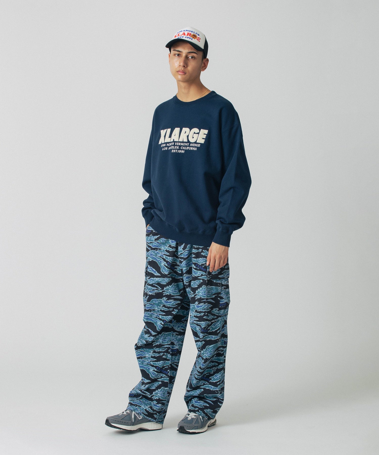 CHENILLE LOGO CREWNECK SWEATSHIRT