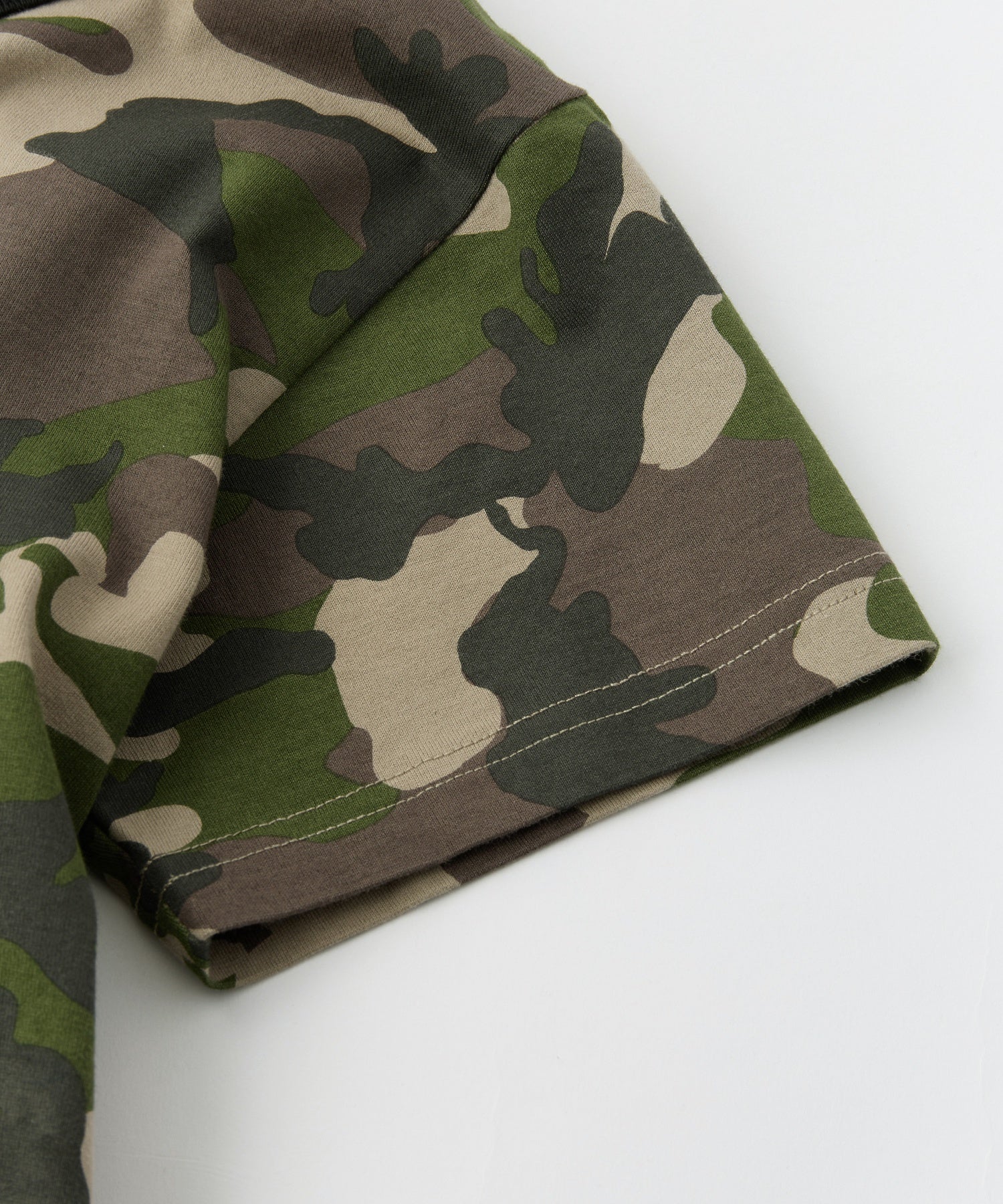 CURSIVE LOGO CAMO S/S BABY TEE