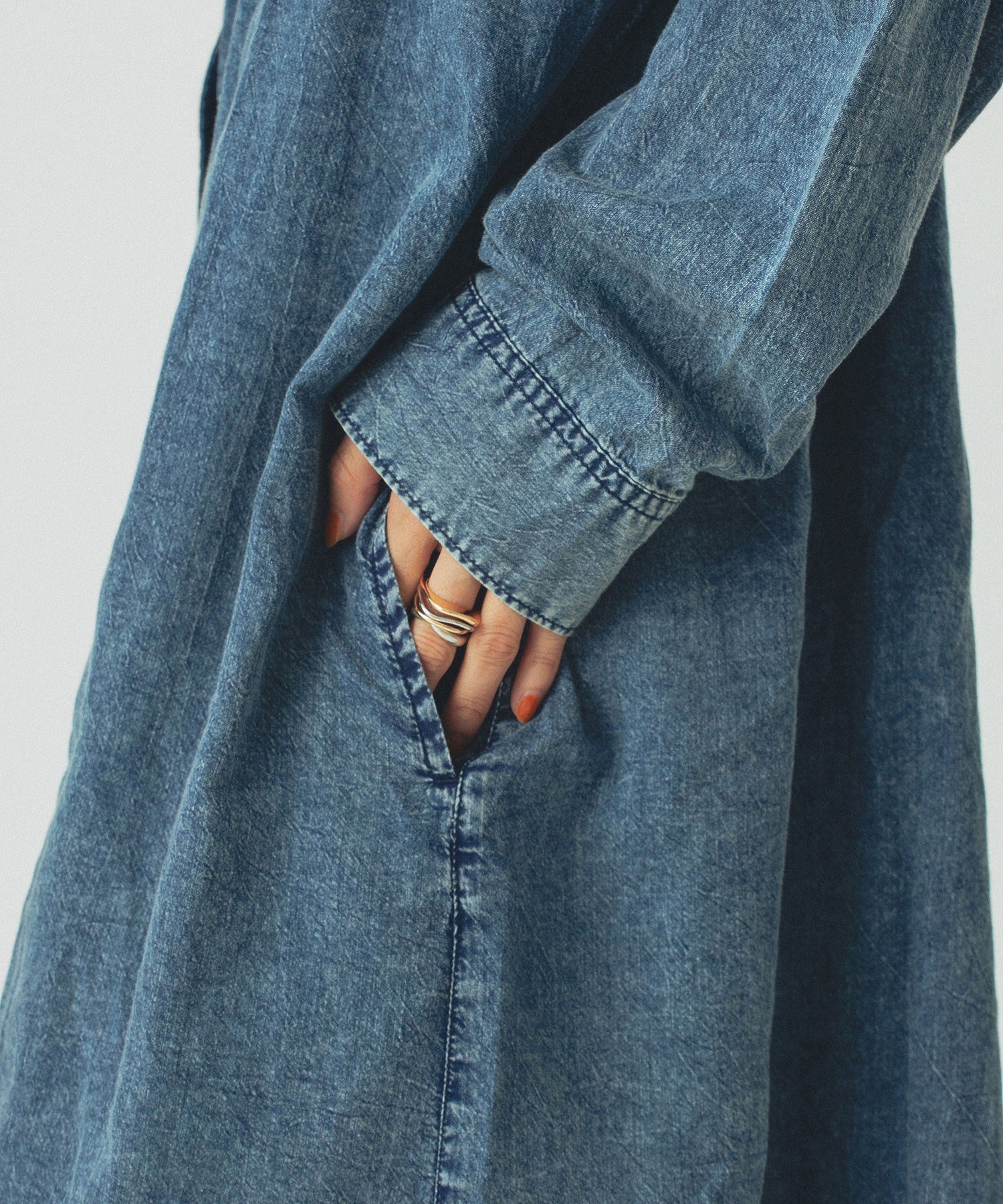 【WEB・一部店舗限定】DENIM LIKE SHIRT DRESS