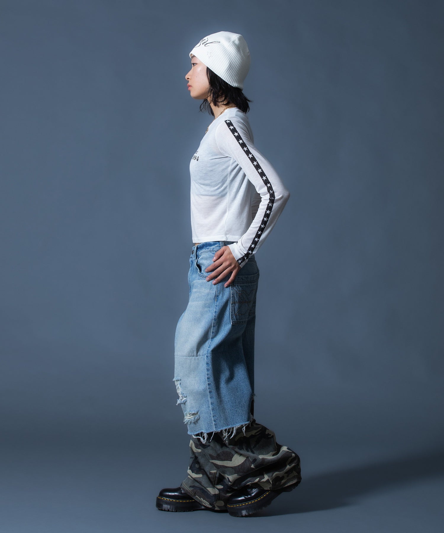 STAR STRIPED SLEEVE SHEER L/S TOP